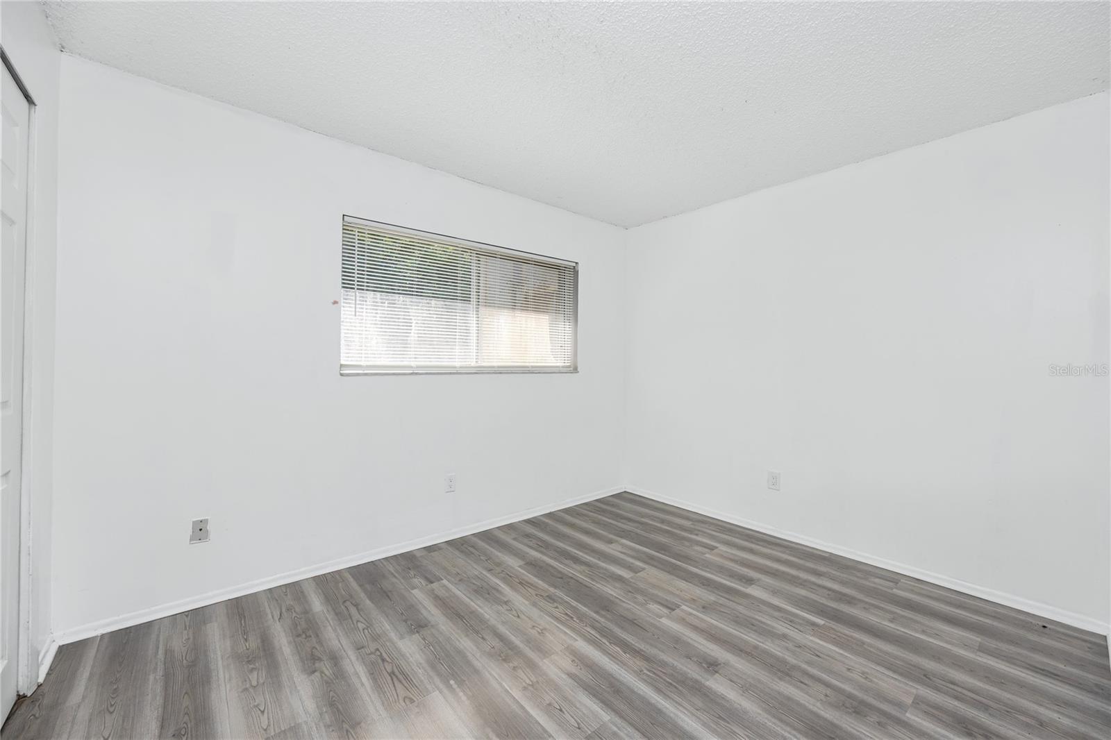 EASTWOOD SHORES 3 - Residential