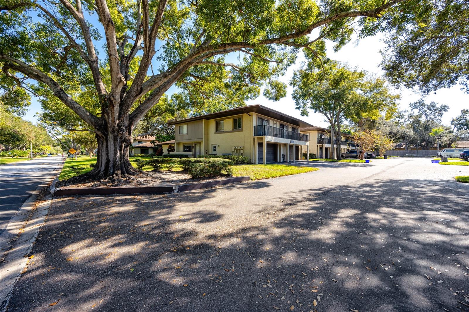 EASTWOOD SHORES 3 - Residential