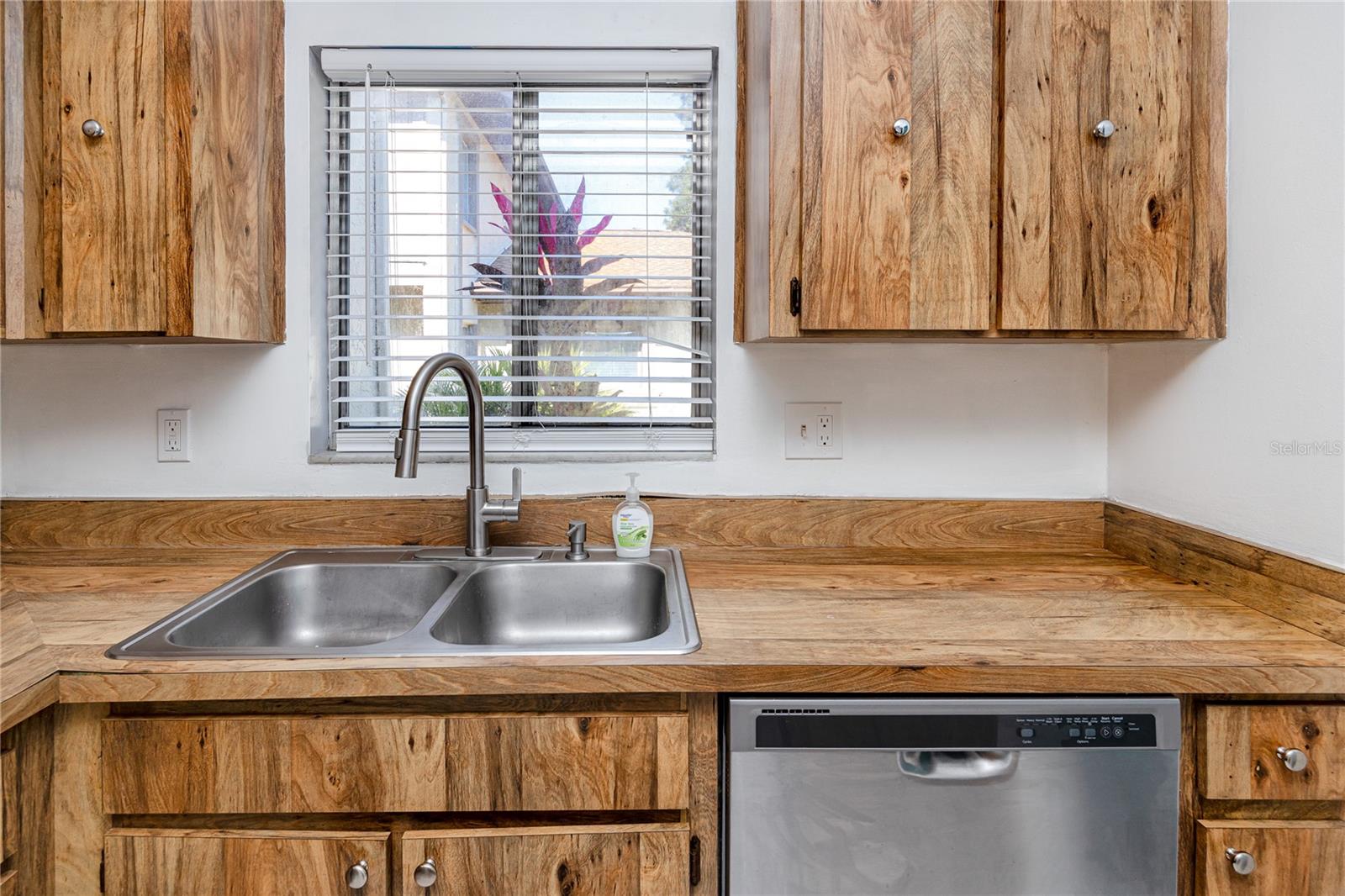 EASTWOOD SHORES 3 - Residential