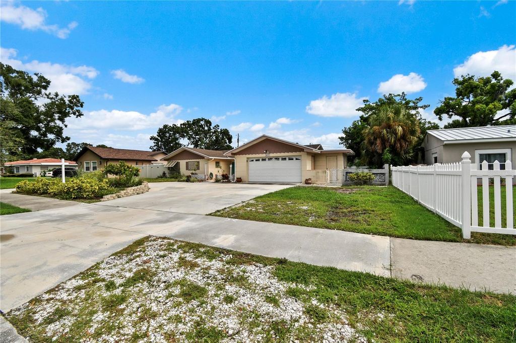 Photo of 2670 Pinellas Point Drive S, St Petersburg, FL 33712 (MLS # TB8424324)