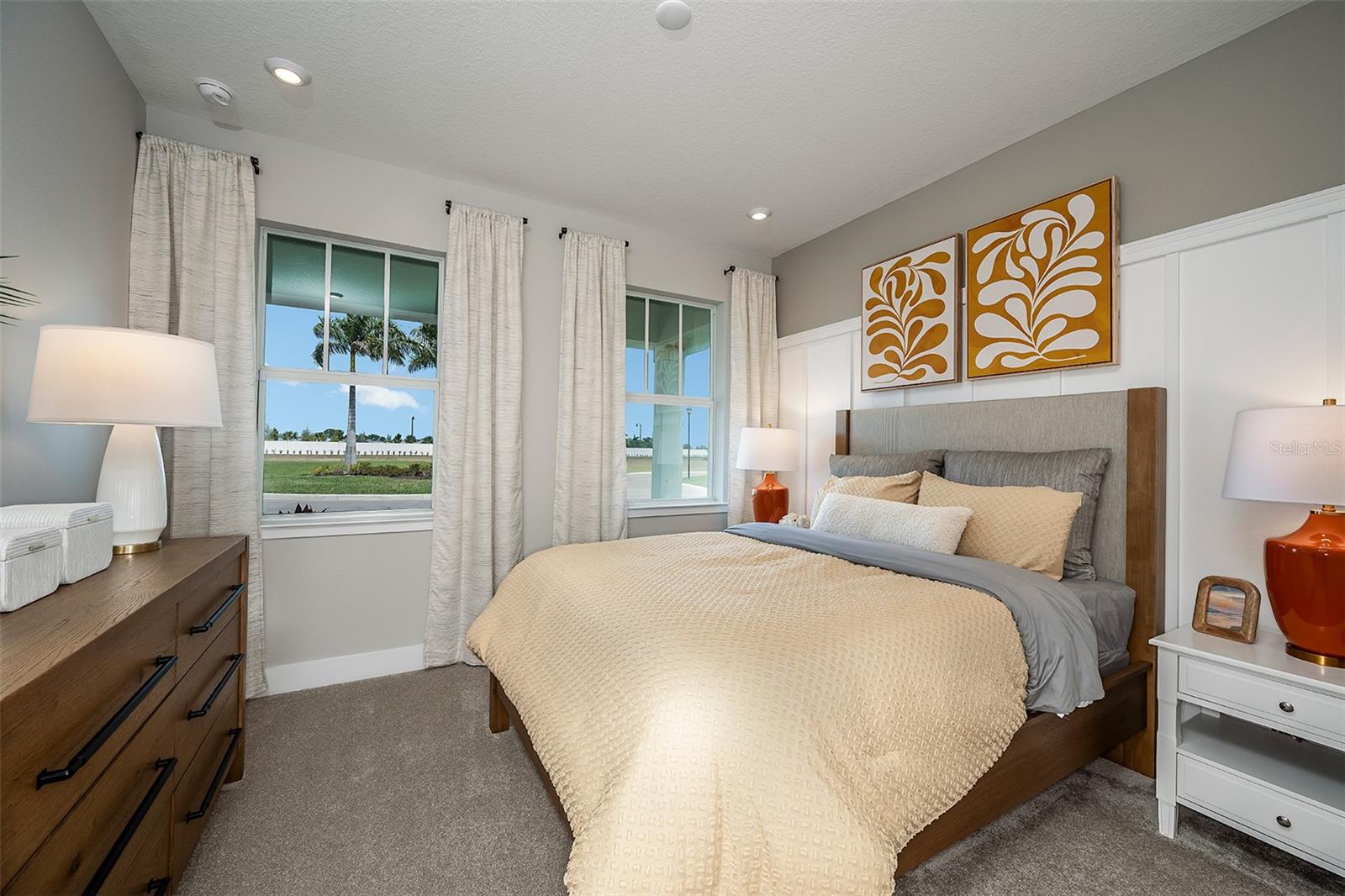 SUNSTONE LAKESIDE AT WELLEN PARK - Residential