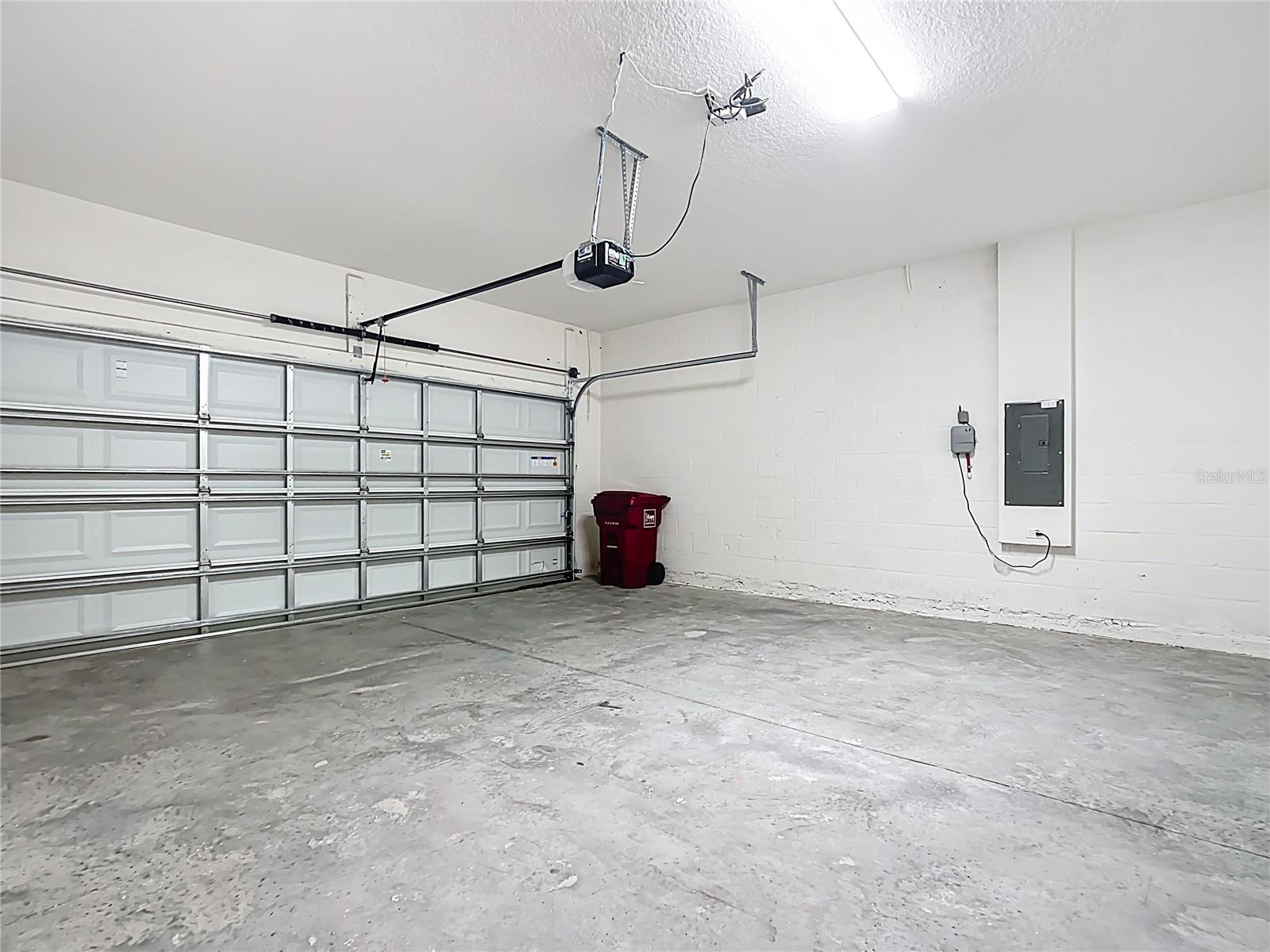 VARREA PH 1 - Residential Lease