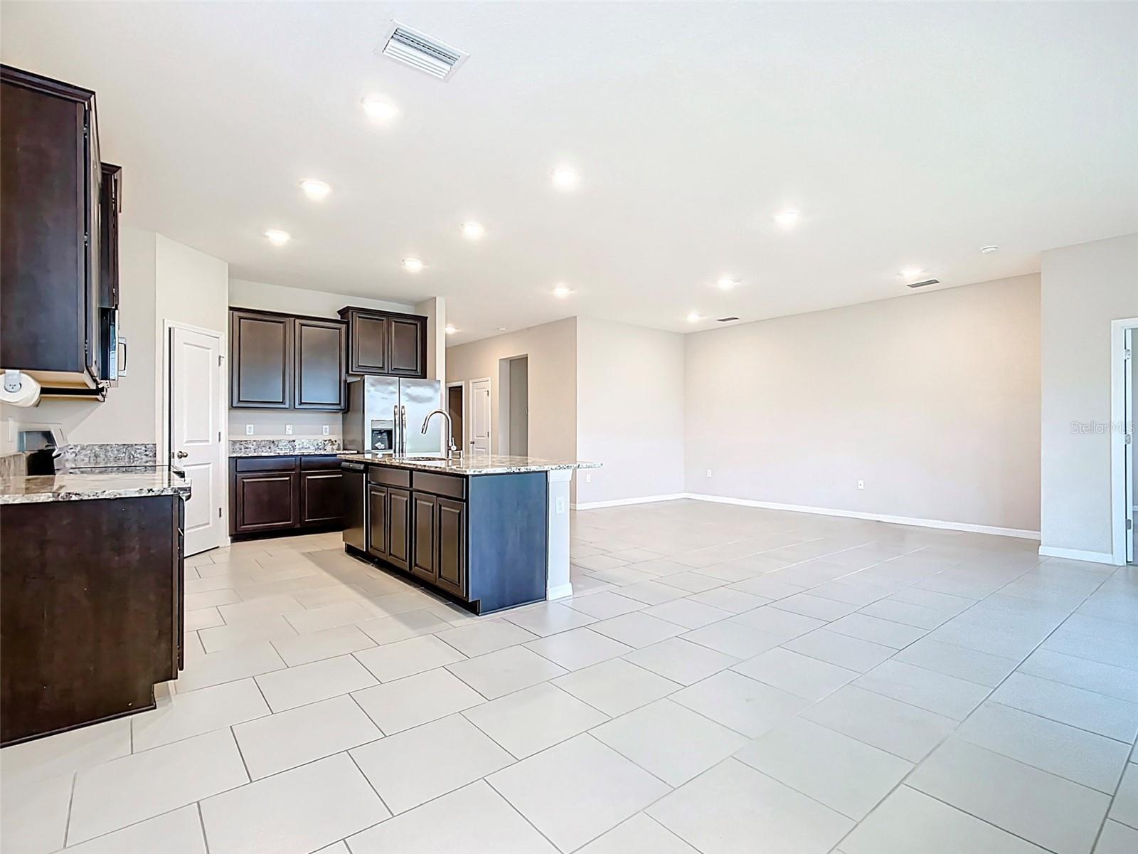 VARREA PH 1 - Residential Lease