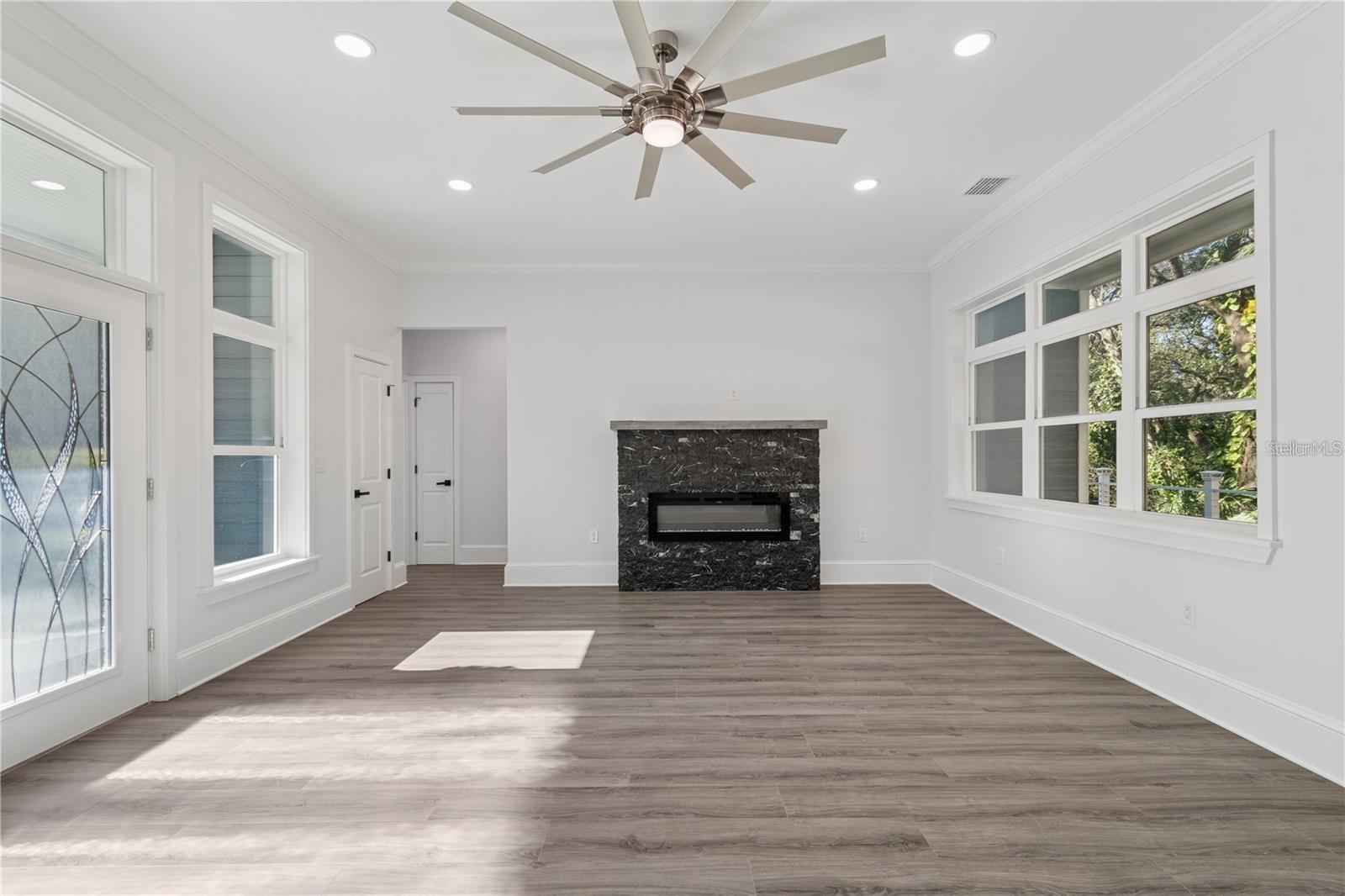 ARTESIA SUBD - Residential