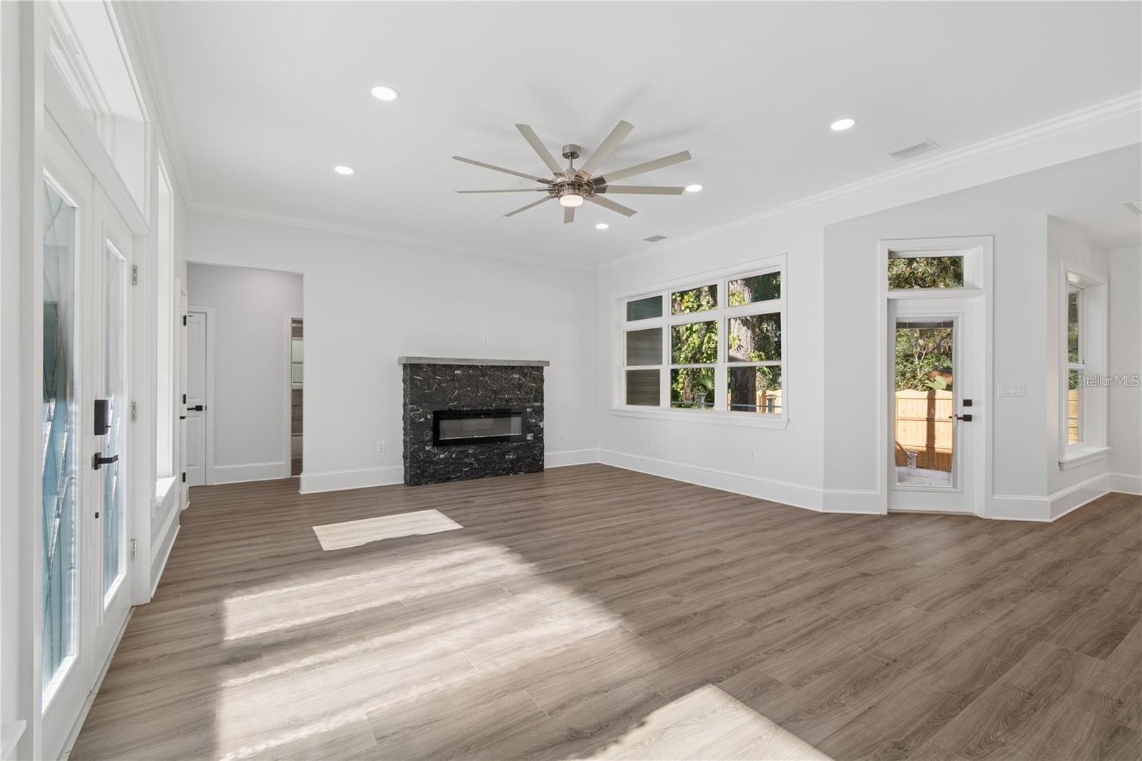 ARTESIA SUBD - Residential