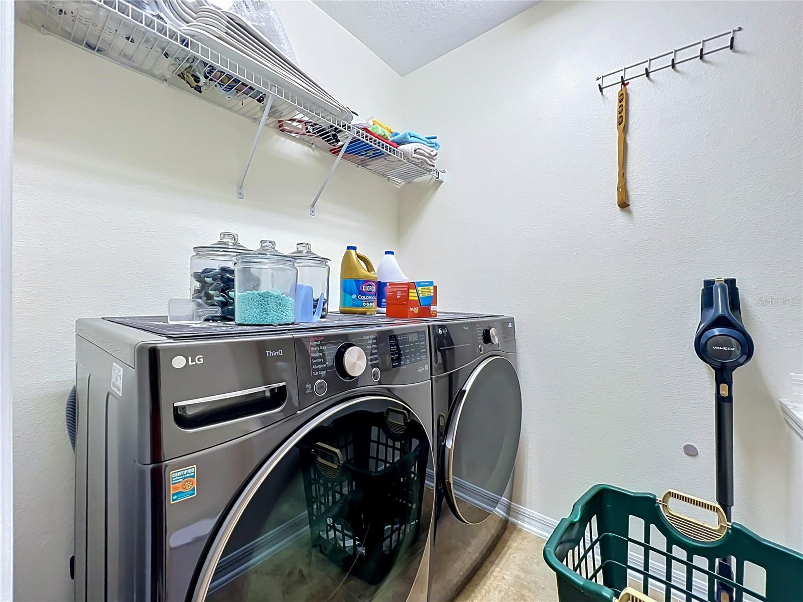 PROVENANCE - Residential Lease