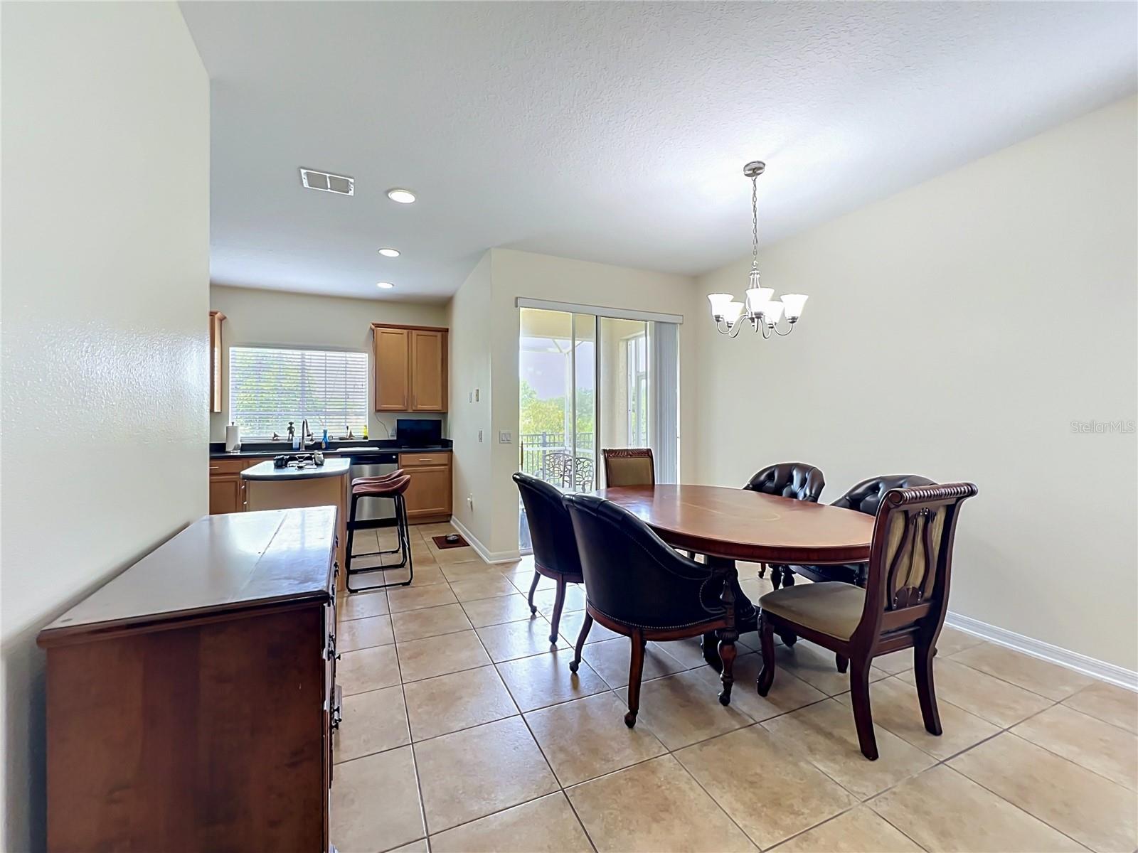 PROVENANCE - Residential Lease
