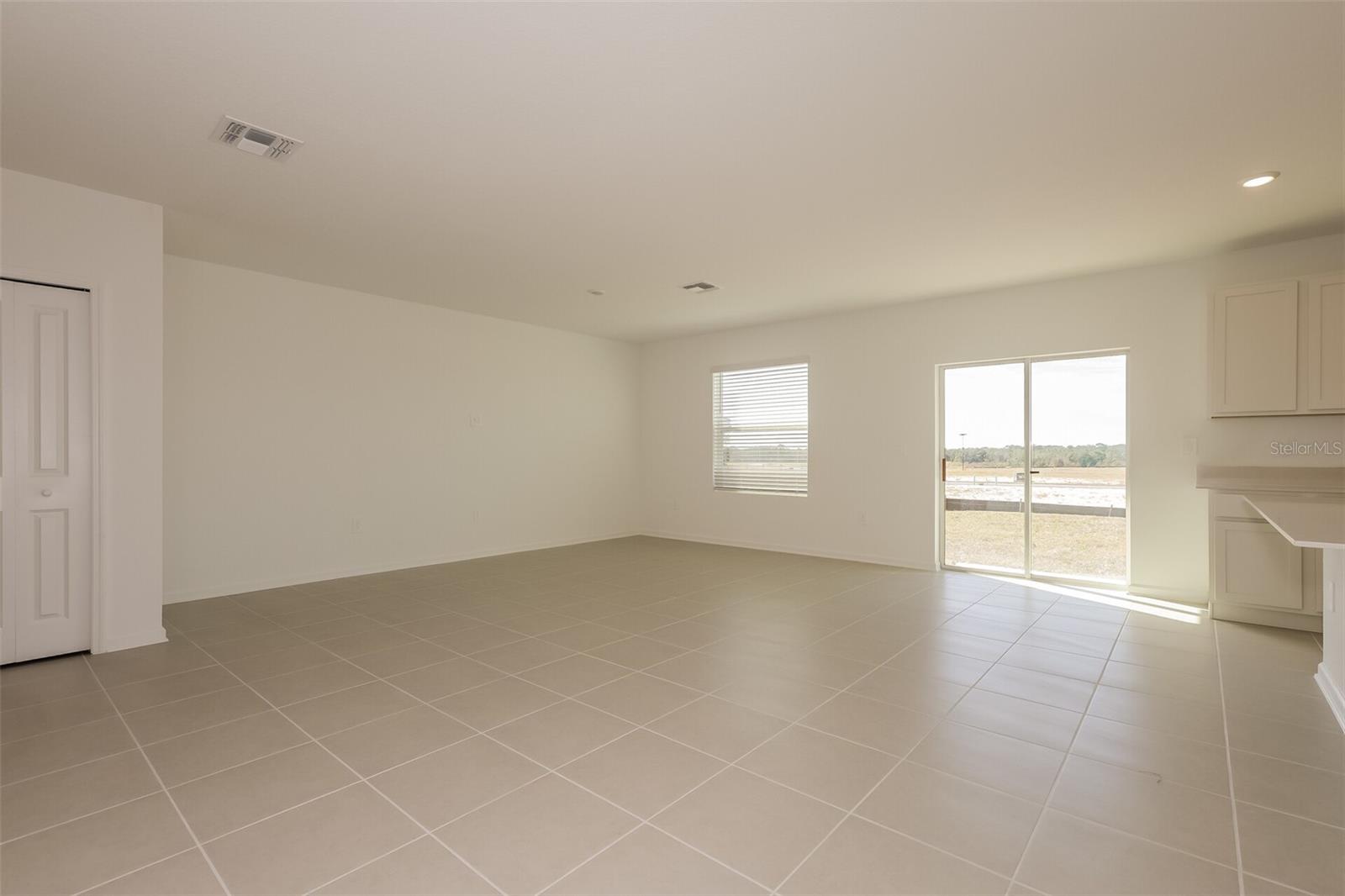 RANCHES/LK MCLEOD I - Residential Lease