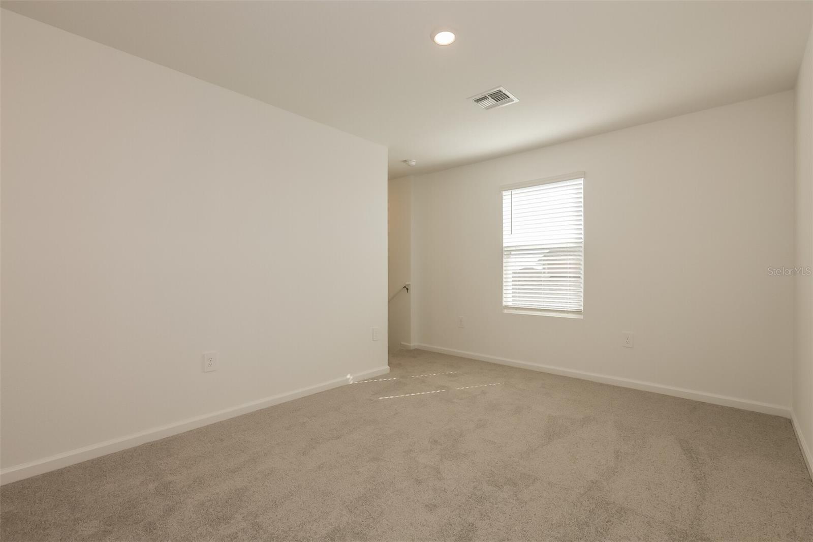 RANCHES/LK MCLEOD I - Residential Lease