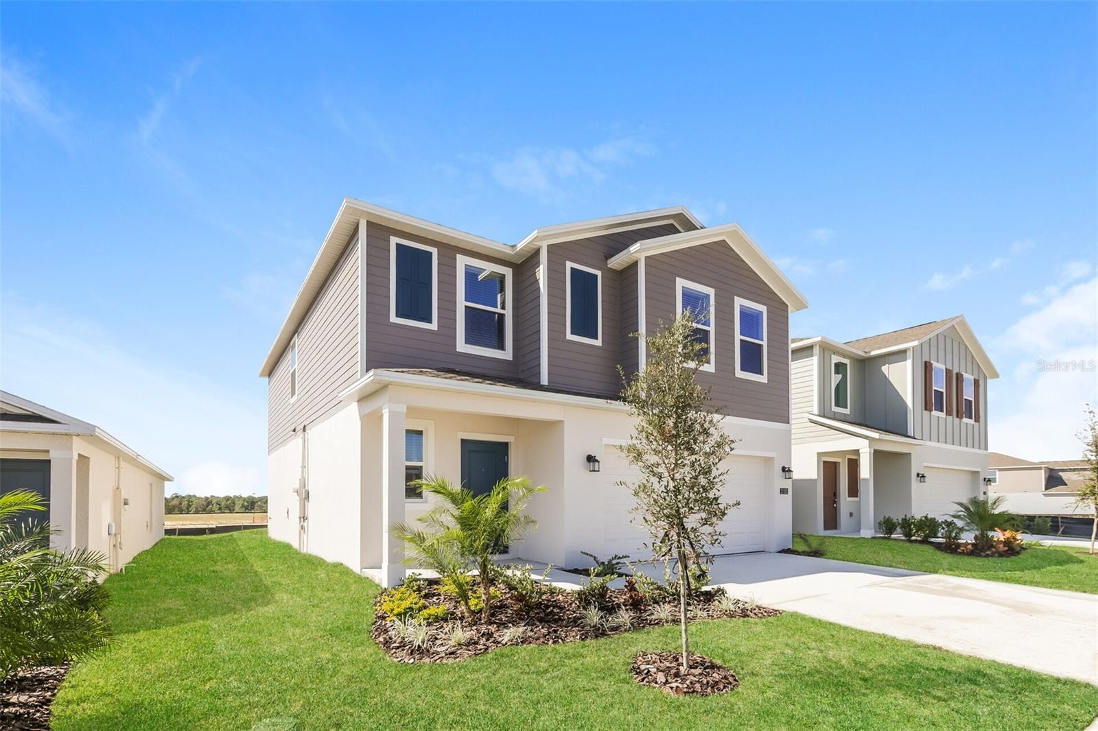 RANCHES/LK MCLEOD I - Residential Lease