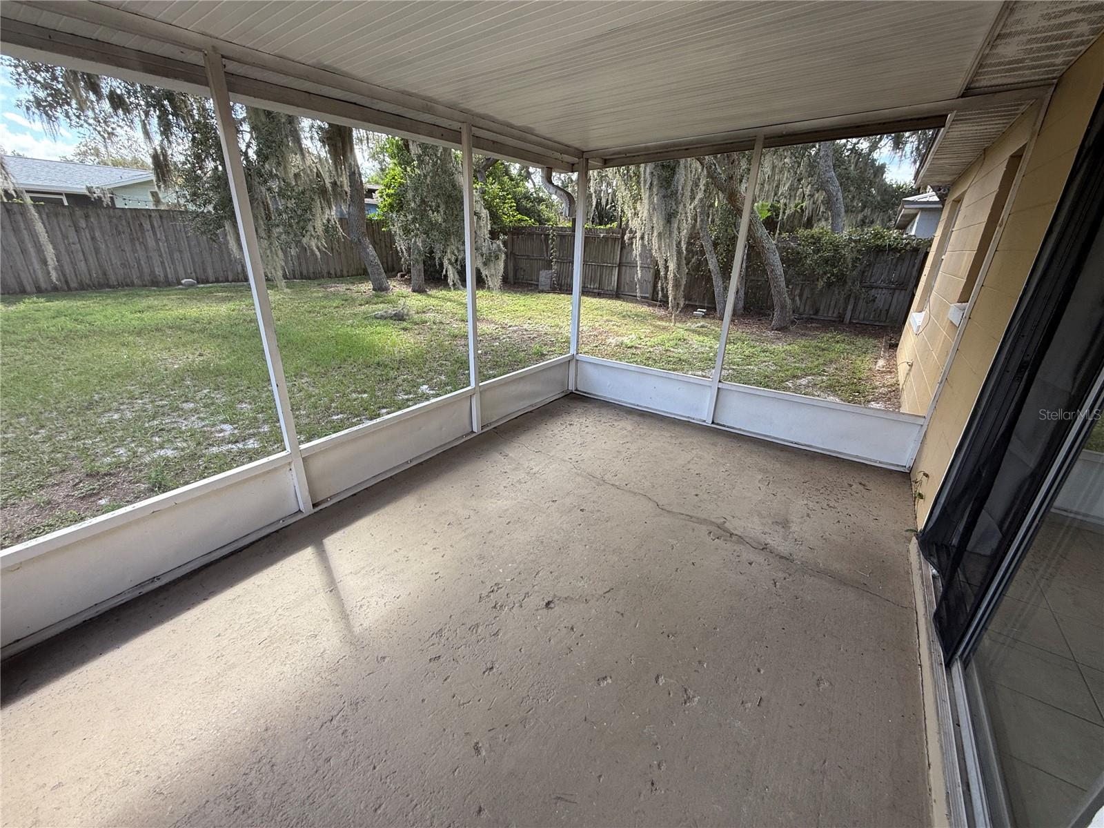 MICHELE WOODS - Residential Lease