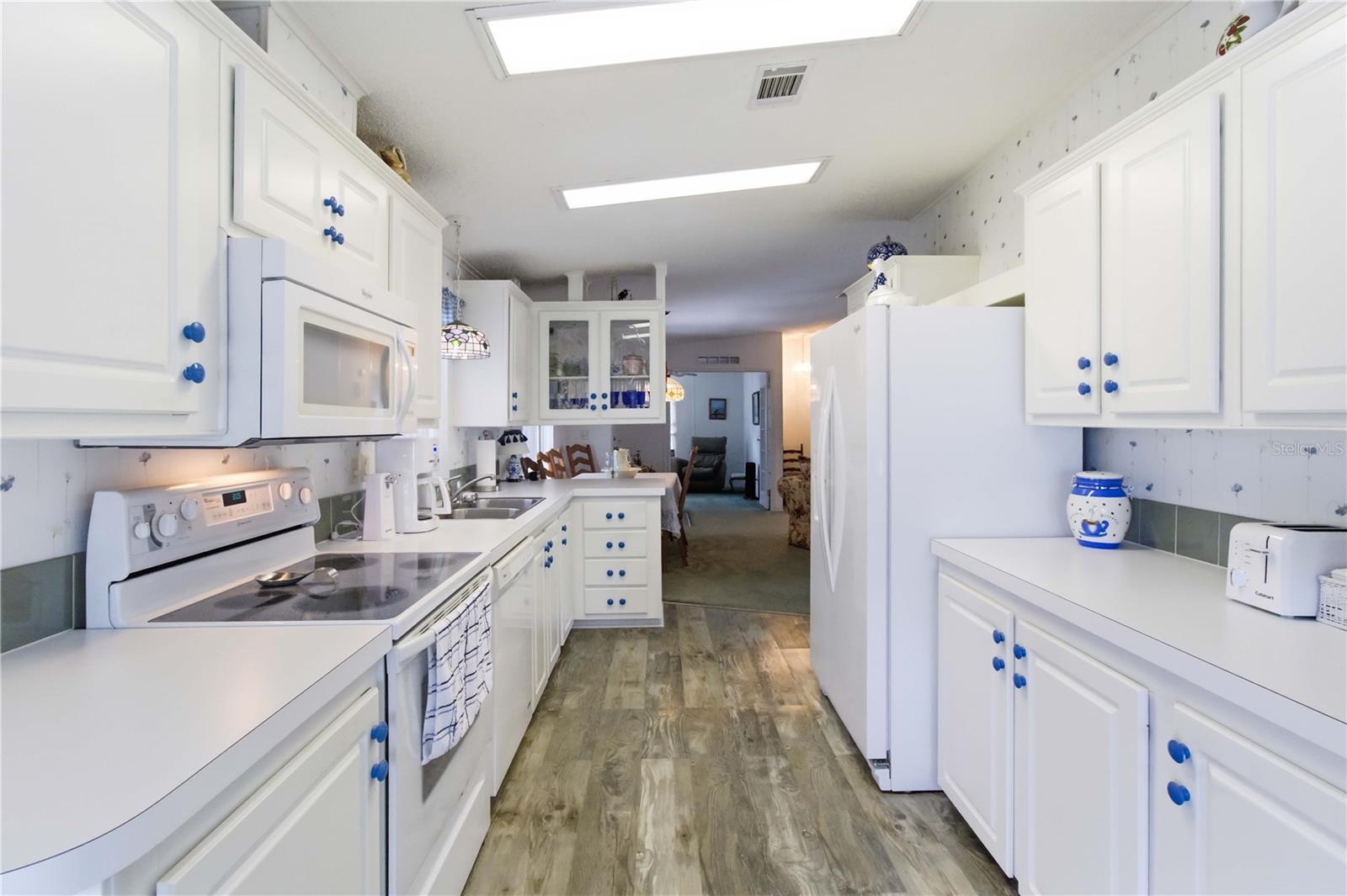 FAIRWAY VILLAGE MOBILE HOME PARK UNREC - Residential