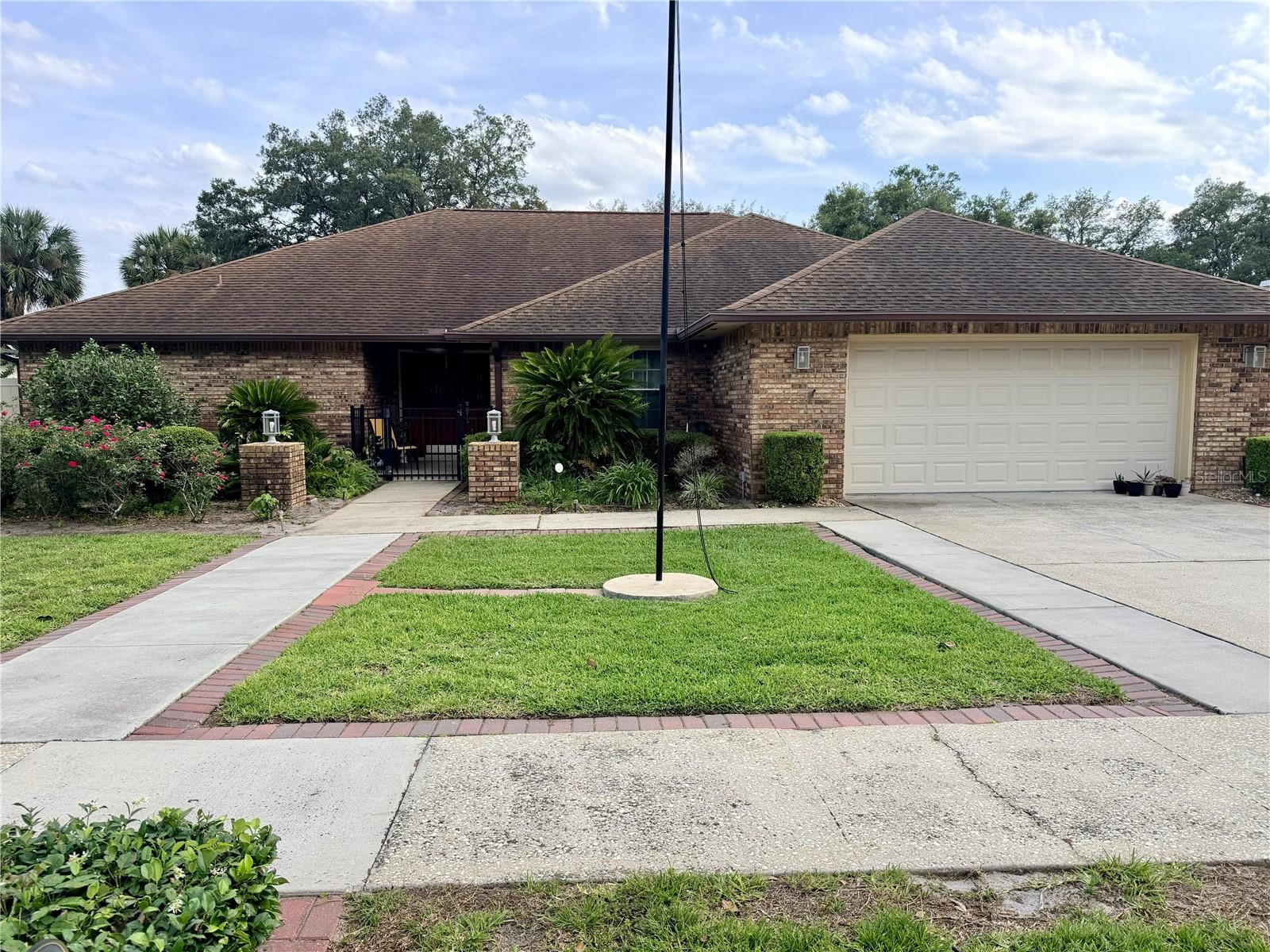 WILLOW RUN - Residential