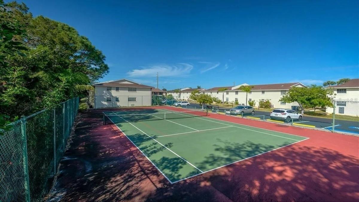 PALM MANOR PH 02 - Residential