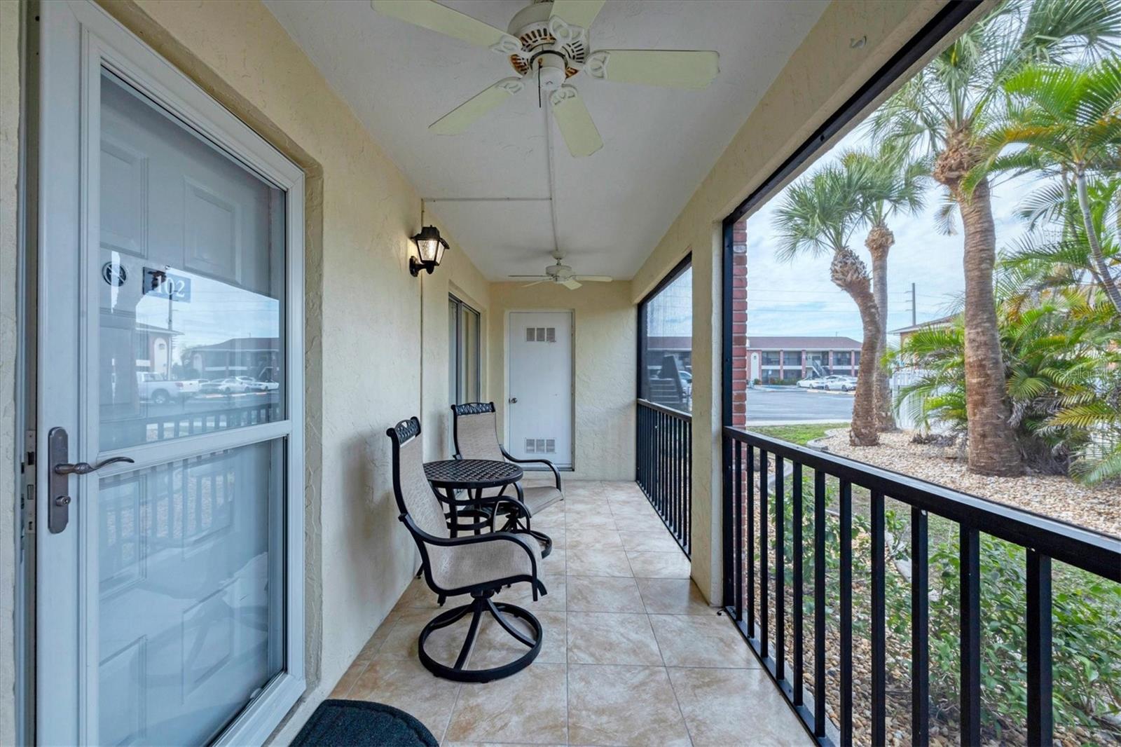 PALM MANOR PH 02 - Residential