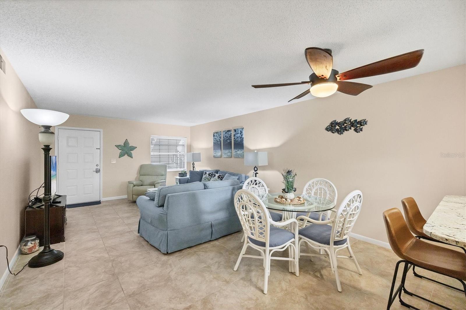 PALM MANOR PH 02 - Residential