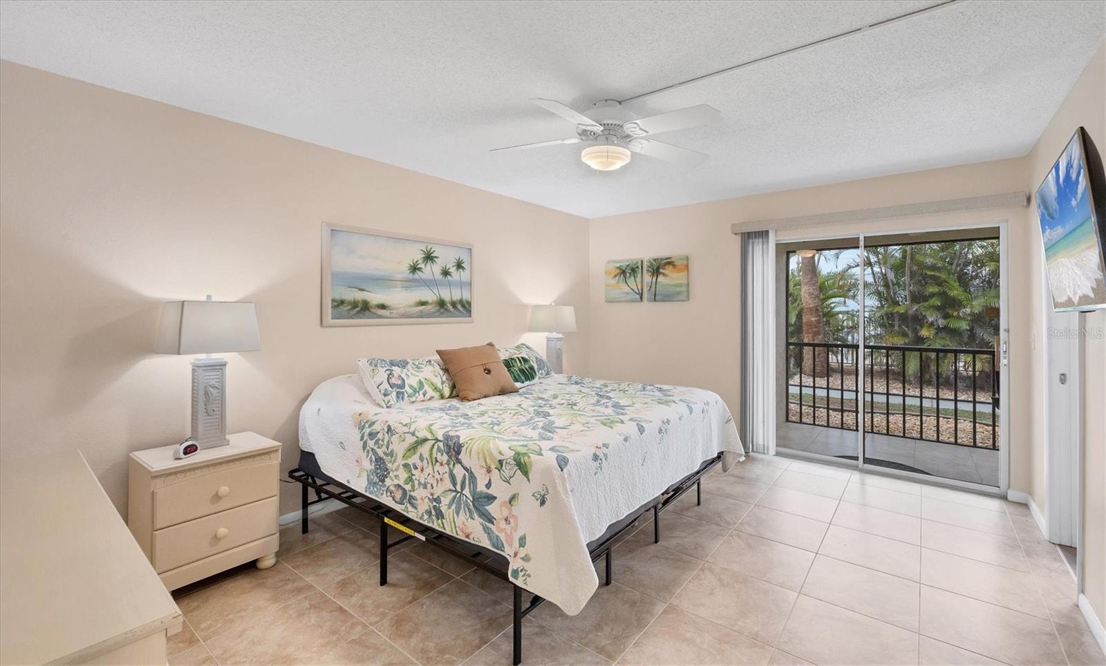 PALM MANOR PH 02 - Residential