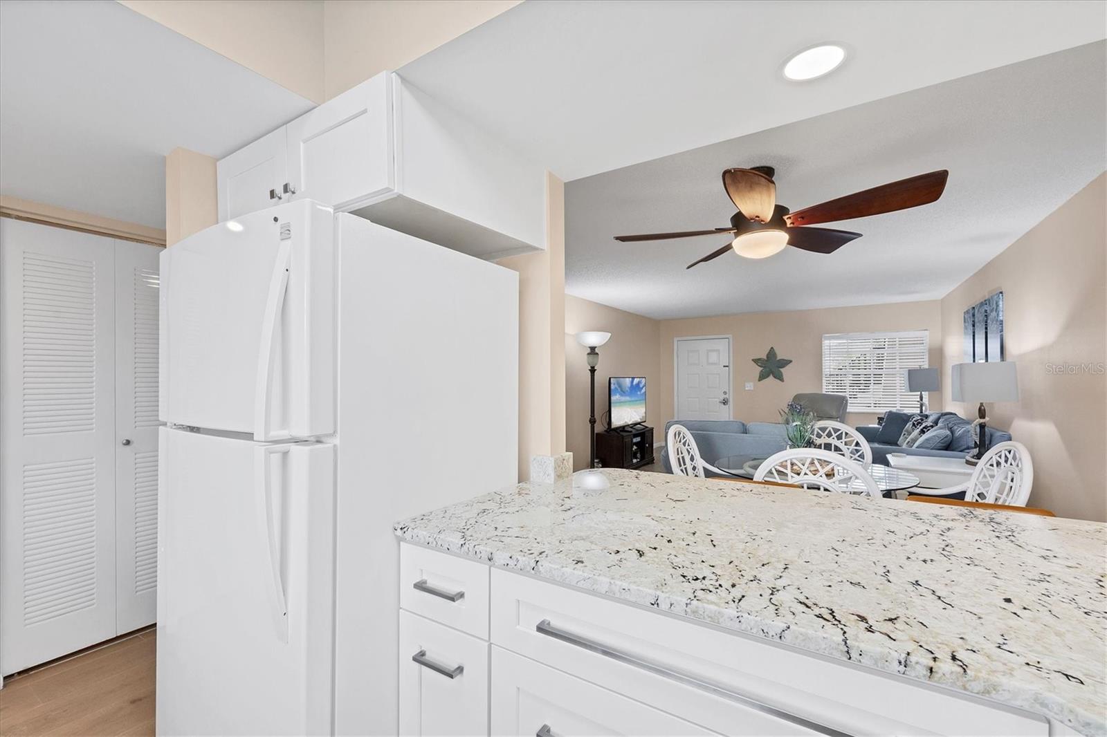 PALM MANOR PH 02 - Residential