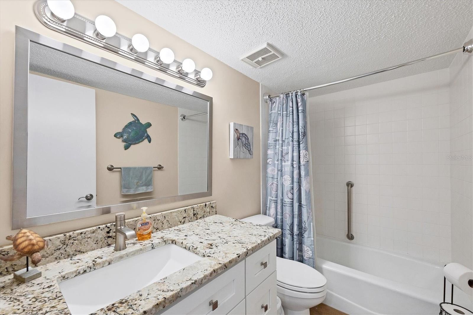 PALM MANOR PH 02 - Residential