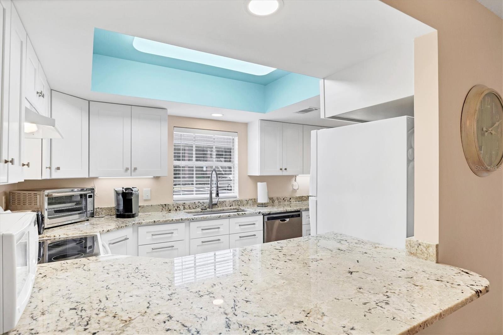 PALM MANOR PH 02 - Residential