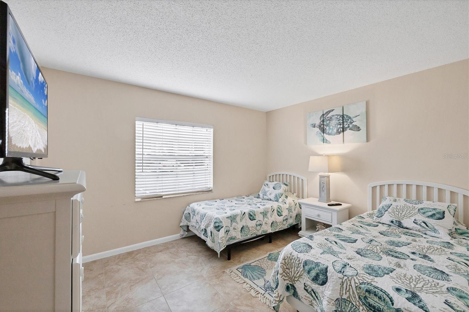 PALM MANOR PH 02 - Residential