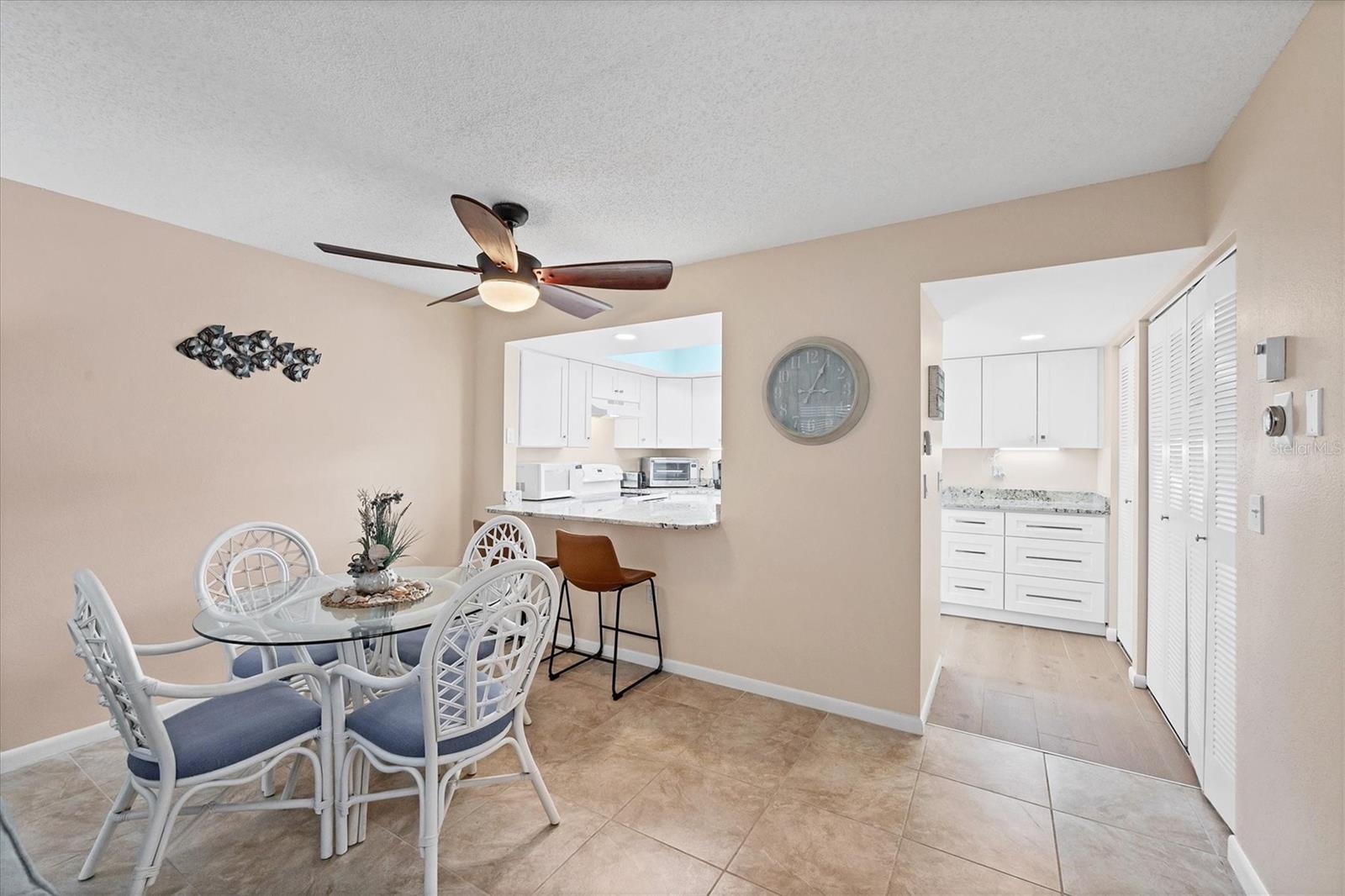 PALM MANOR PH 02 - Residential