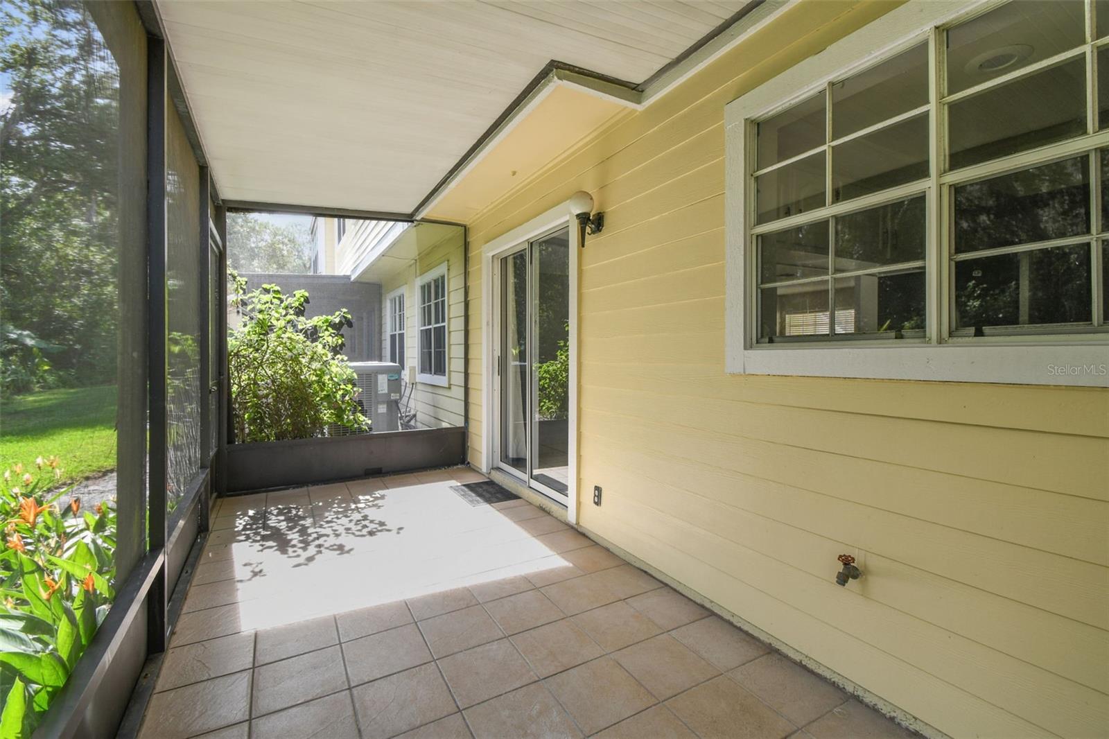 PINE GROVE CONDO AT BLOOMINGDALE - Residential