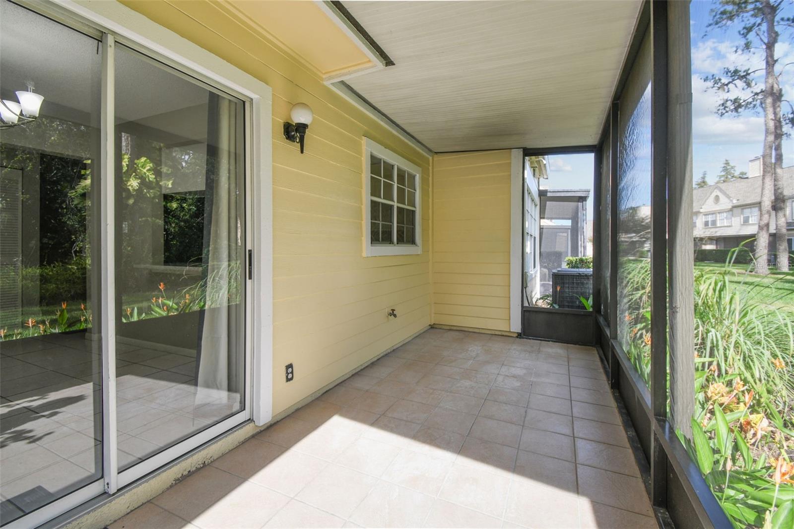 PINE GROVE CONDO AT BLOOMINGDALE - Residential