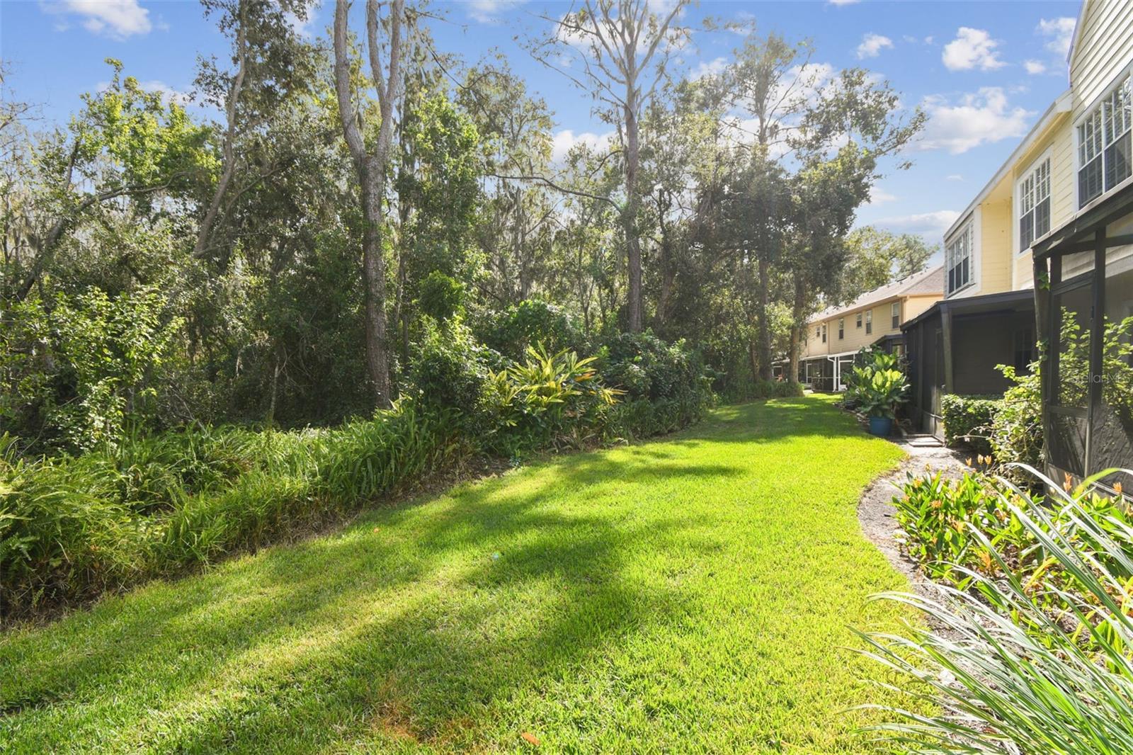 PINE GROVE CONDO AT BLOOMINGDALE - Residential