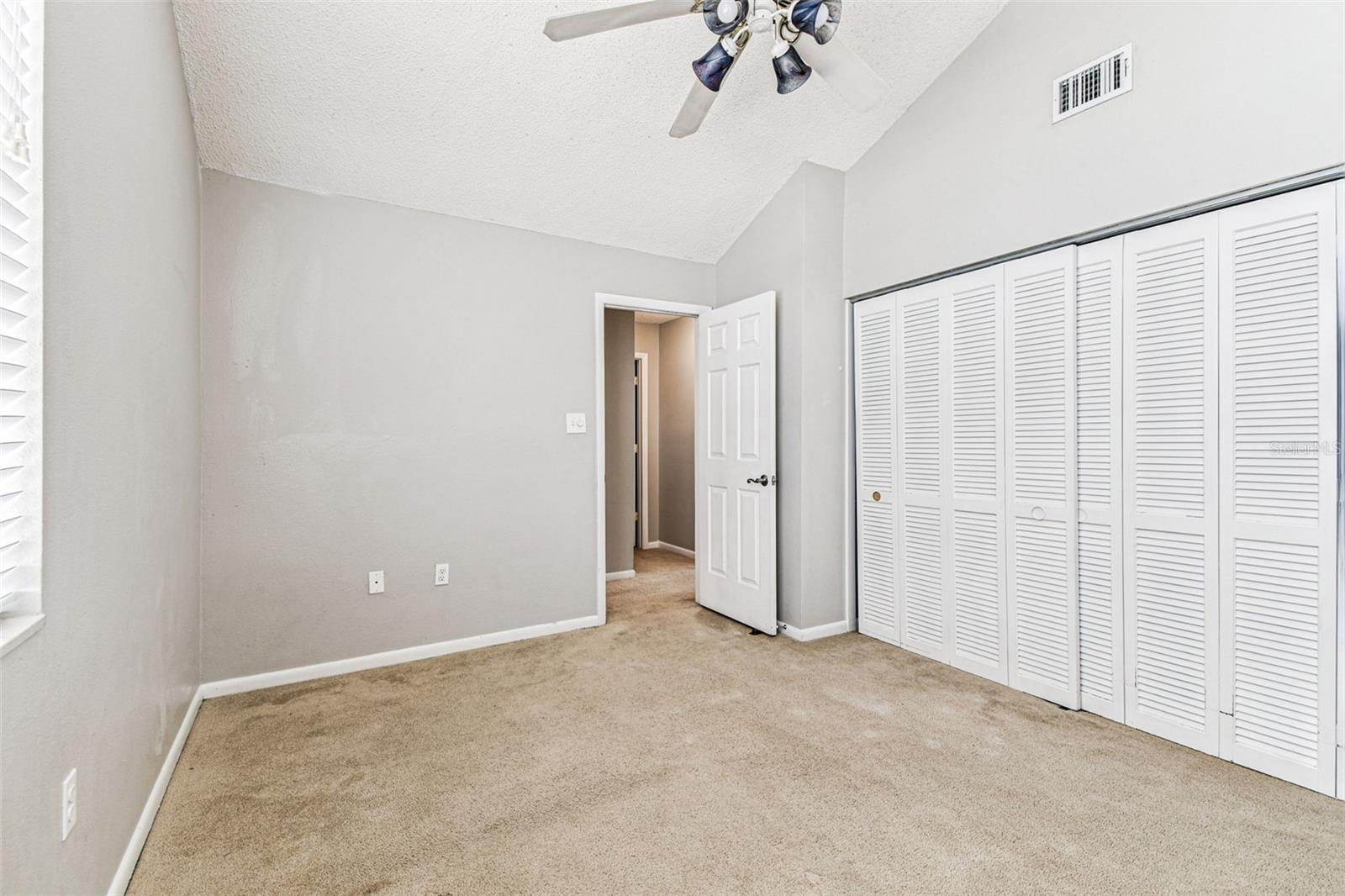 PINE GROVE CONDO AT BLOOMINGDALE - Residential