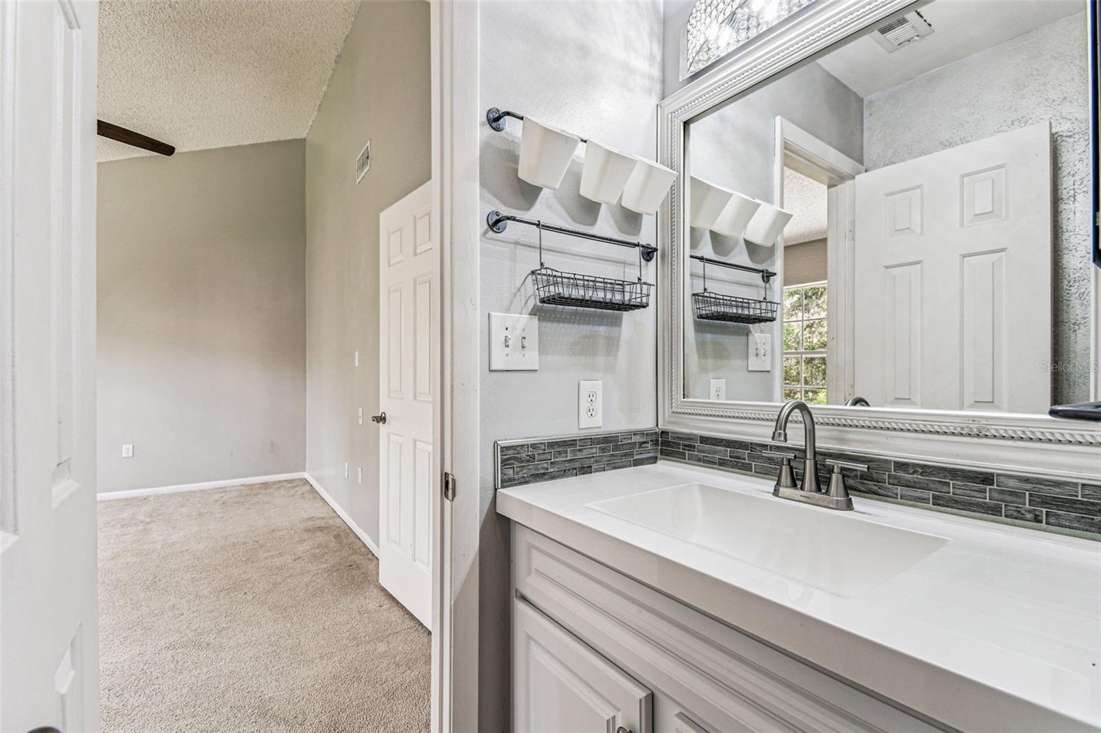 PINE GROVE CONDO AT BLOOMINGDALE - Residential