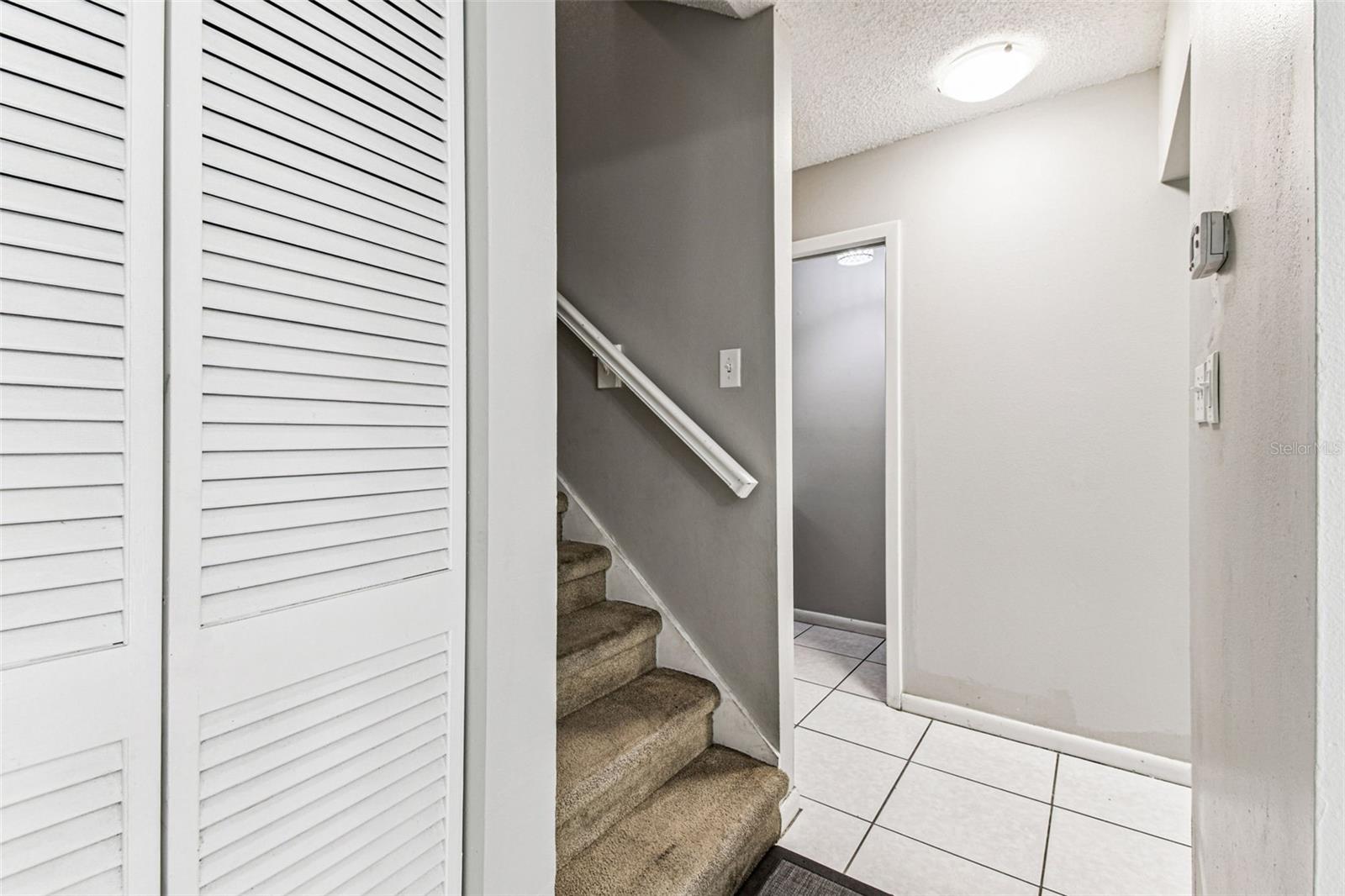 PINE GROVE CONDO AT BLOOMINGDALE - Residential