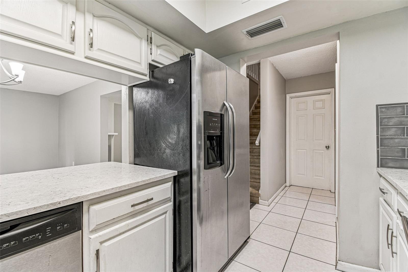 PINE GROVE CONDO AT BLOOMINGDALE - Residential