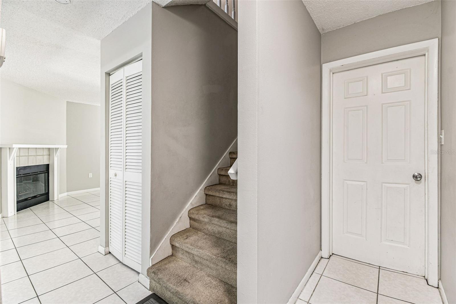 PINE GROVE CONDO AT BLOOMINGDALE - Residential