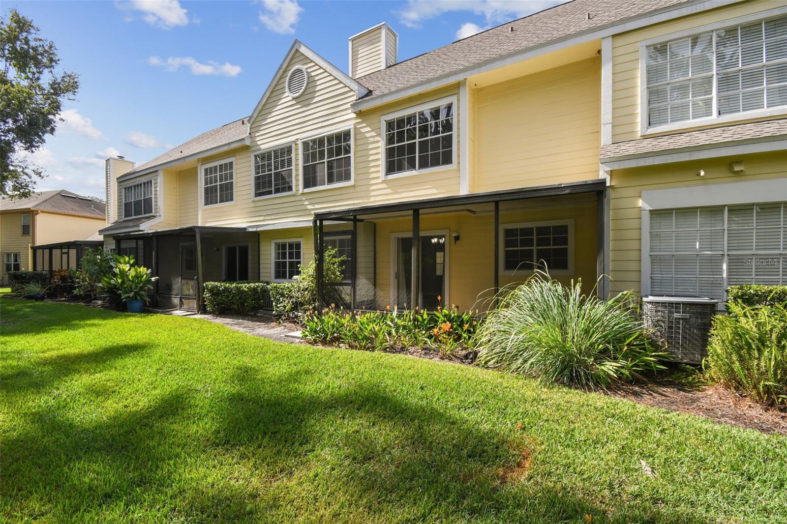 PINE GROVE CONDO AT BLOOMINGDALE - Residential