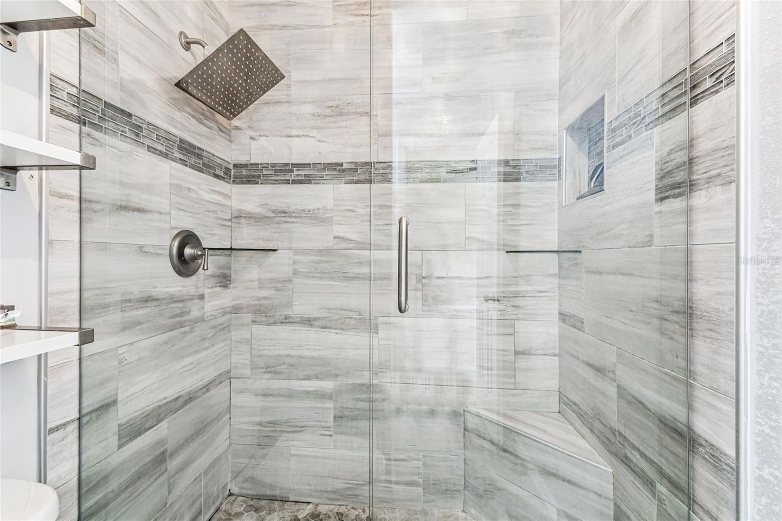 PINE GROVE CONDO AT BLOOMINGDALE - Residential