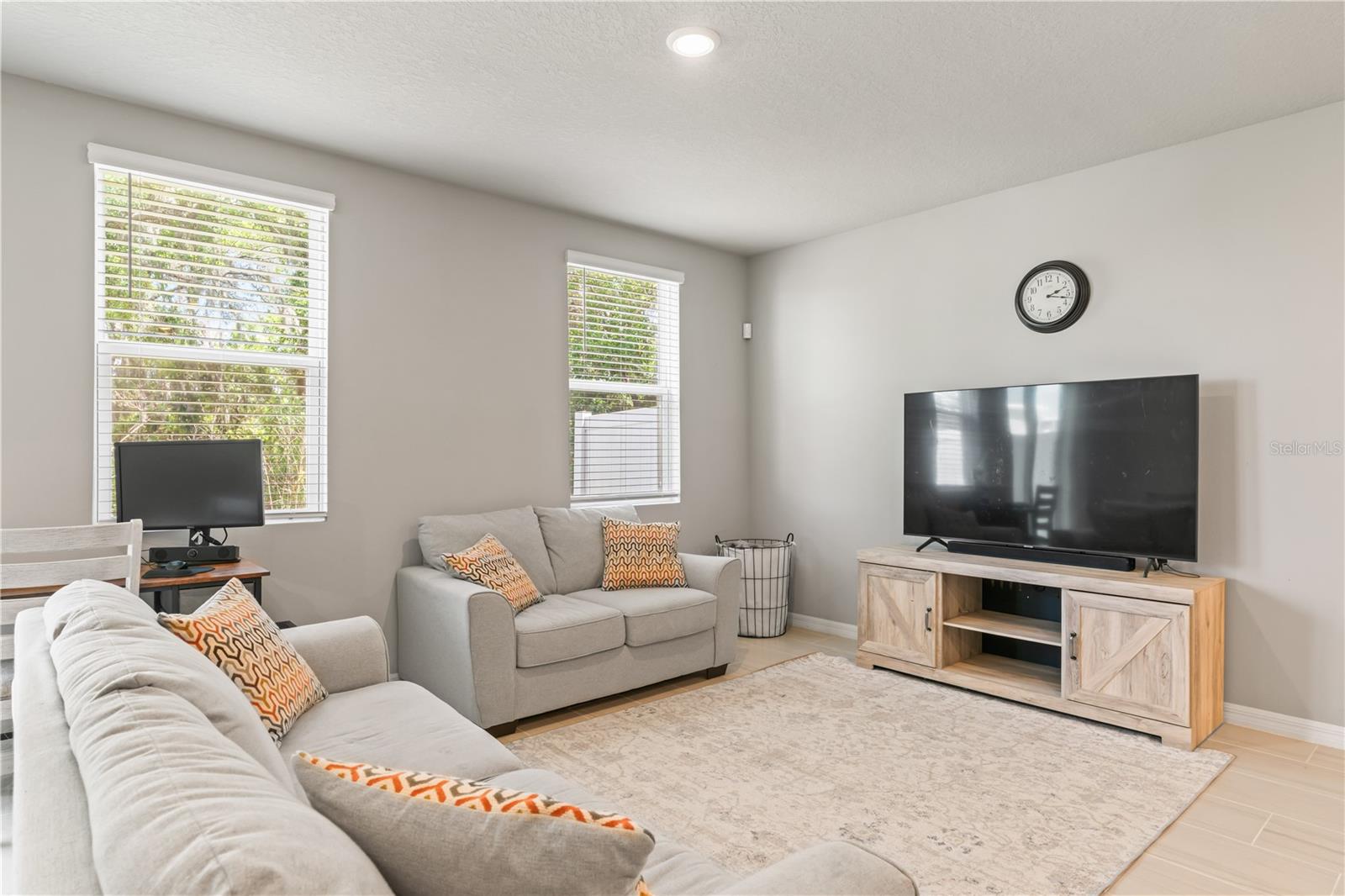 TOWNS/WATERGRASS - Residential