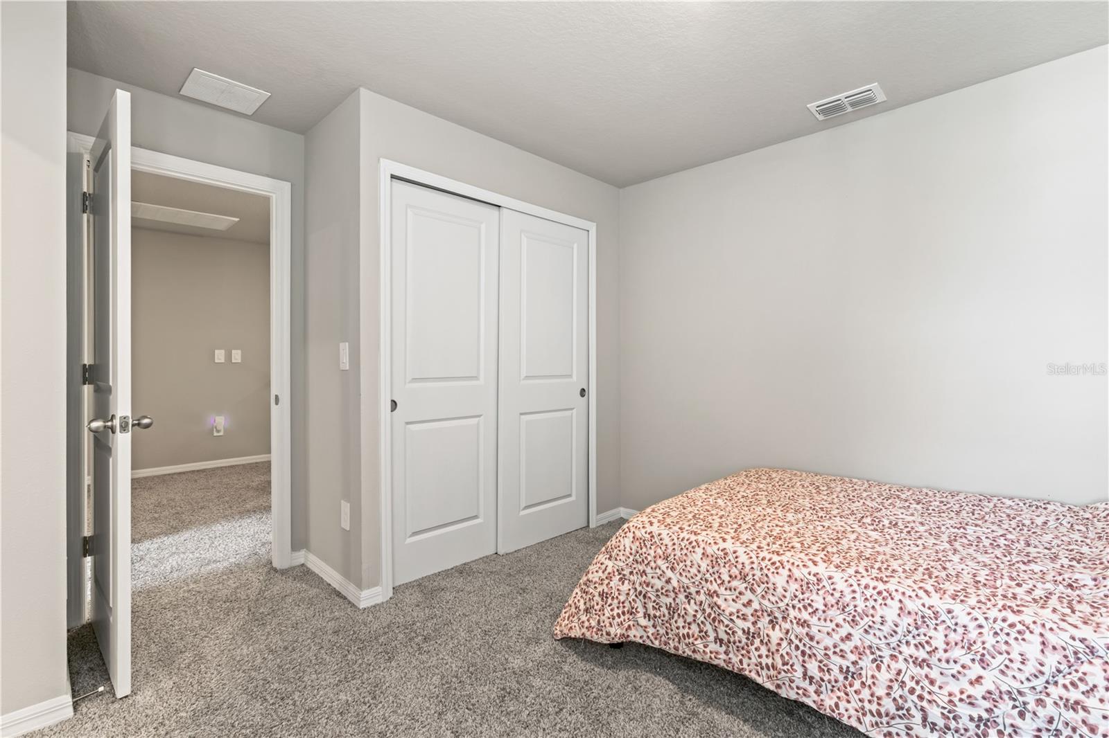 TOWNS/WATERGRASS - Residential