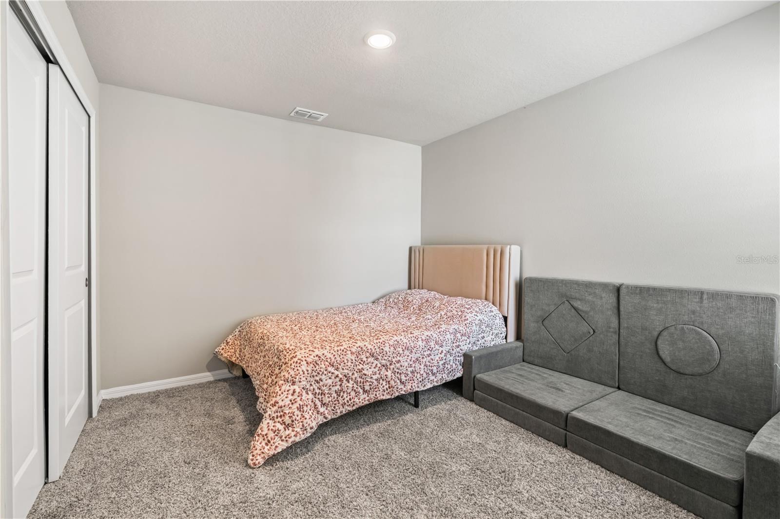 TOWNS/WATERGRASS - Residential