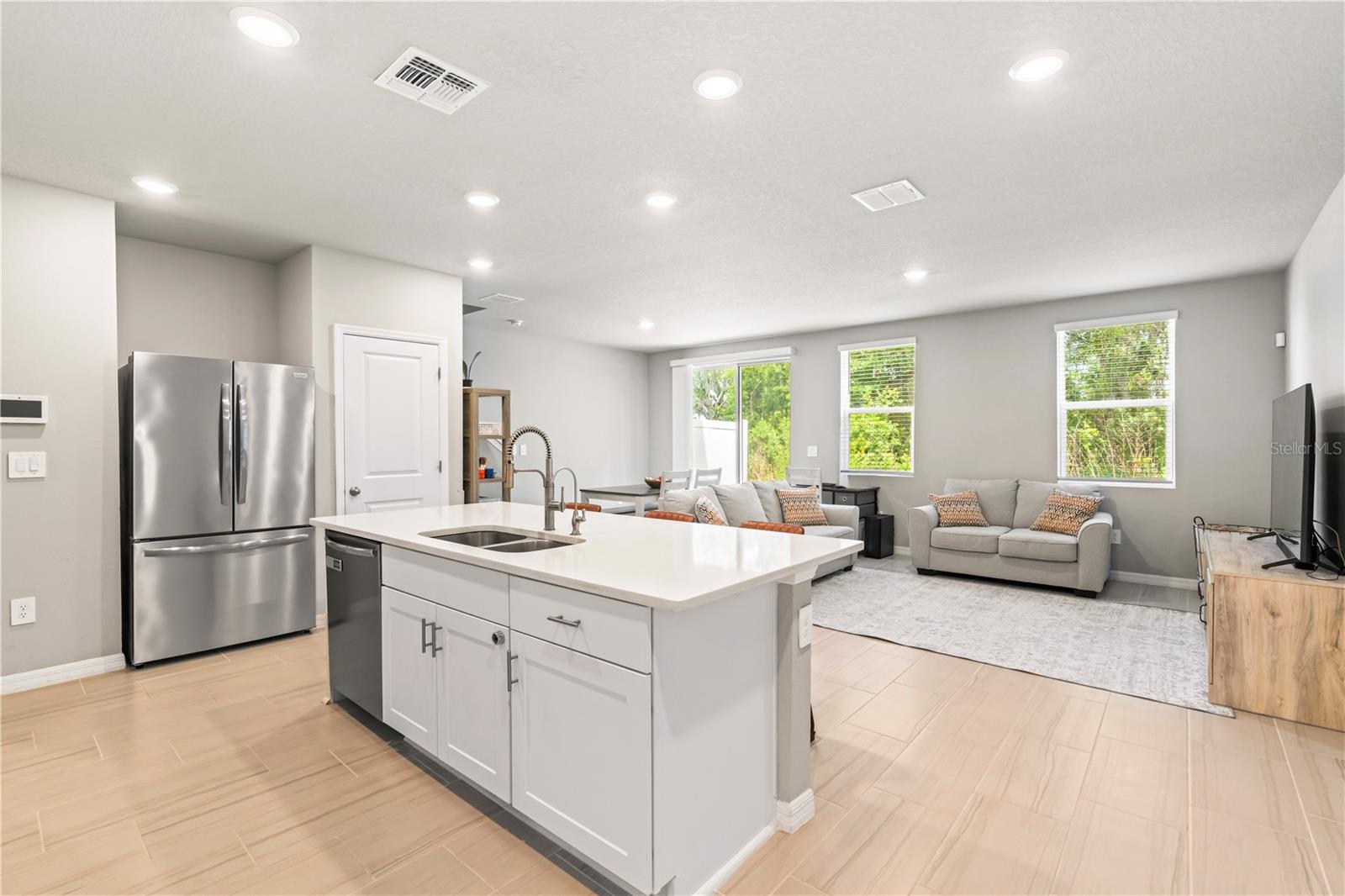 TOWNS/WATERGRASS - Residential