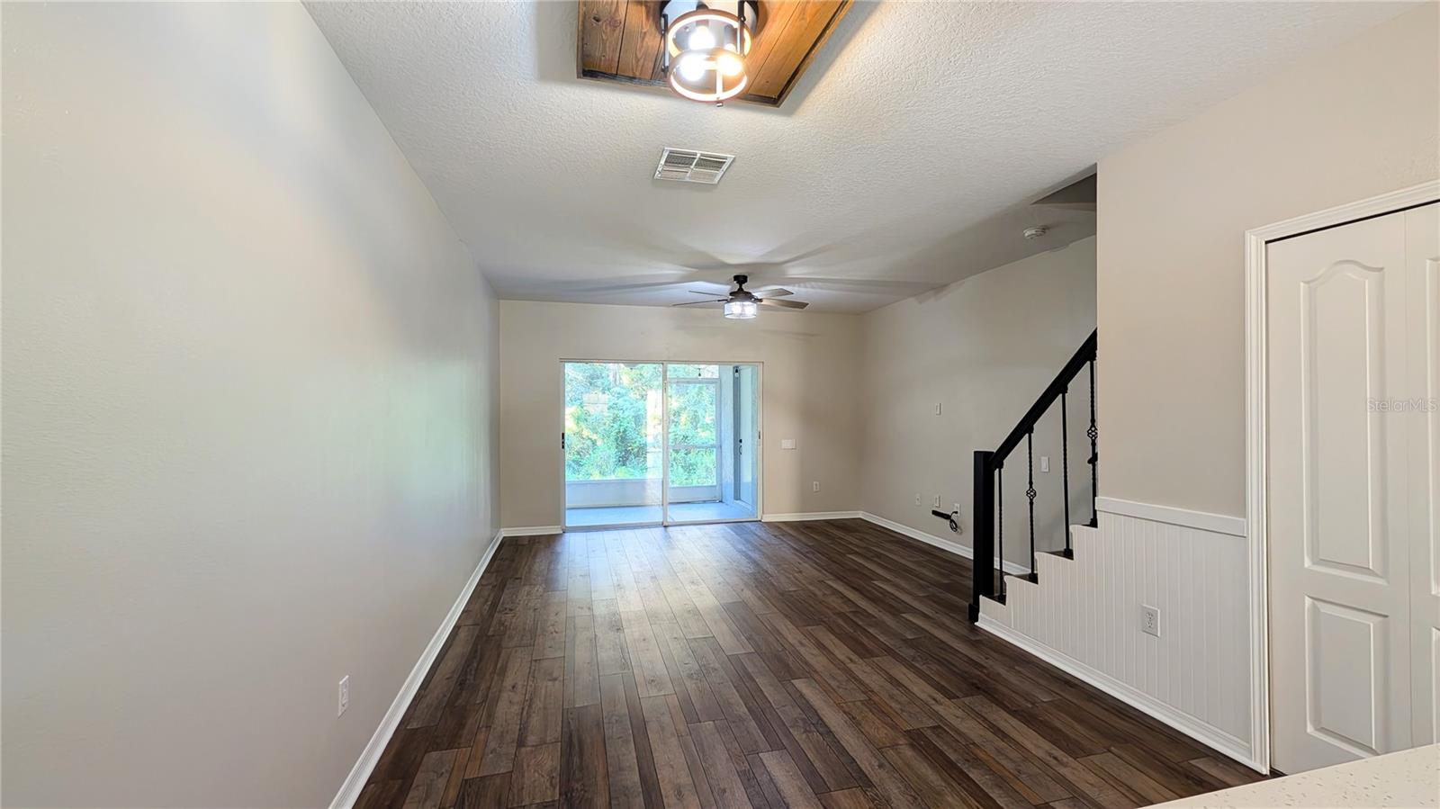 1247 KENNEWICK COURT