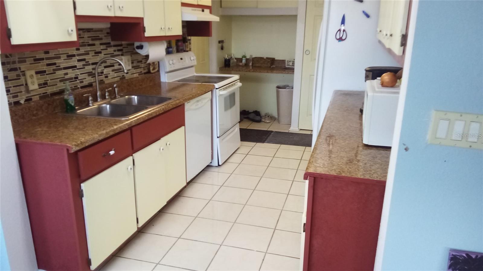 PORT CHARLOTTE SEC 018 - Residential Lease