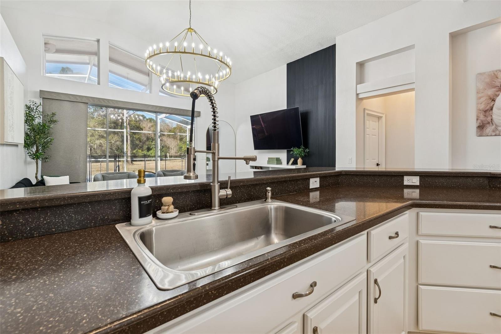 TRINITY WEST - Residential