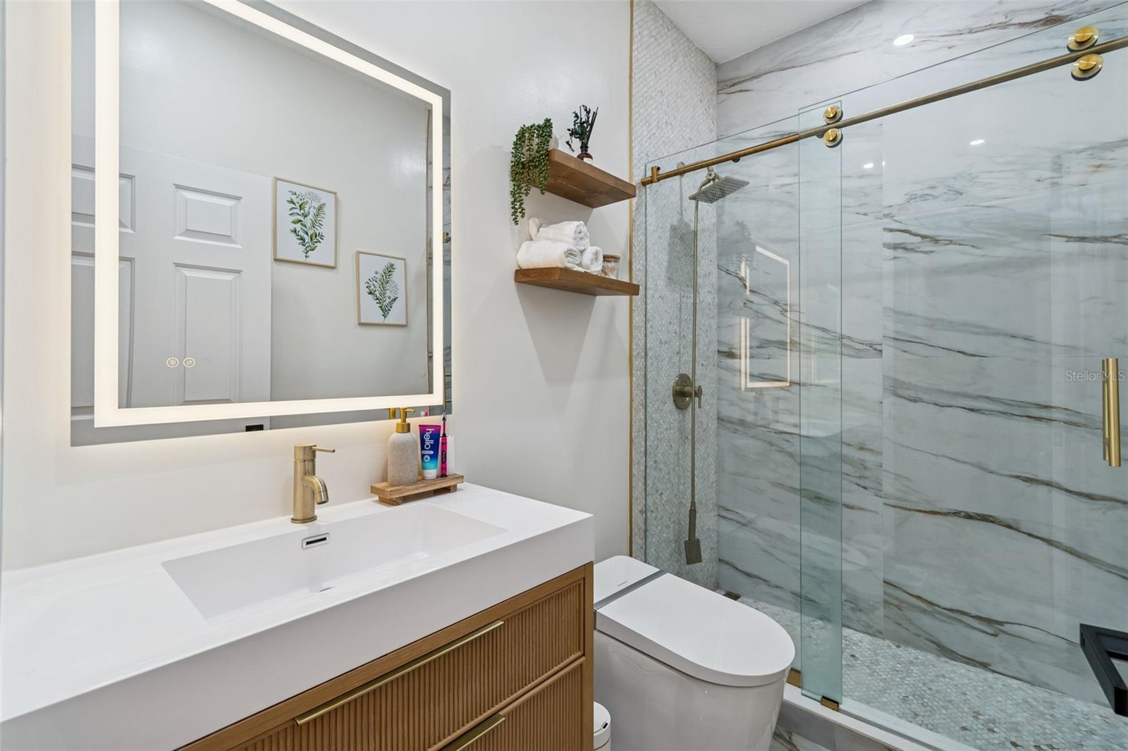 TRINITY WEST - Residential