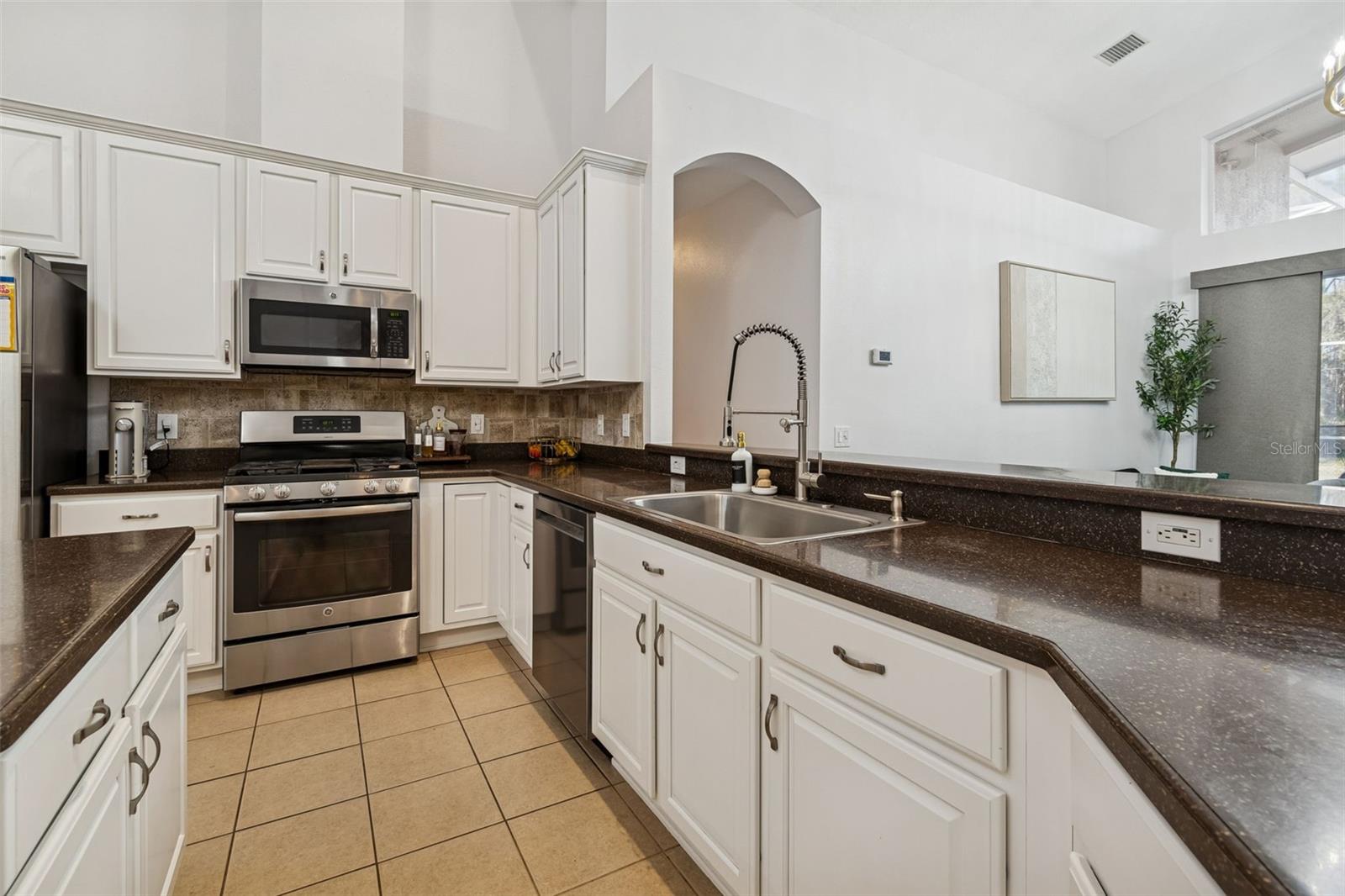 TRINITY WEST - Residential