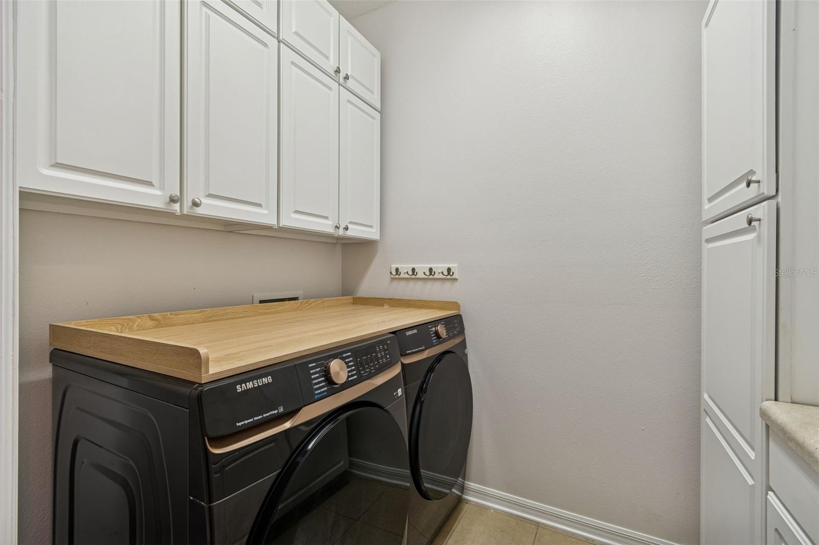 TRINITY WEST - Residential