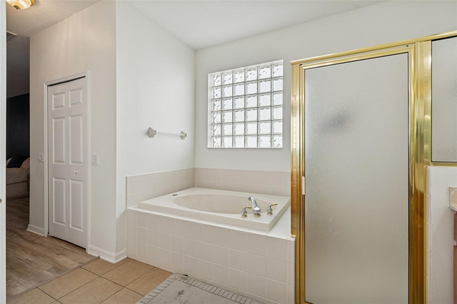 TRINITY WEST - Residential