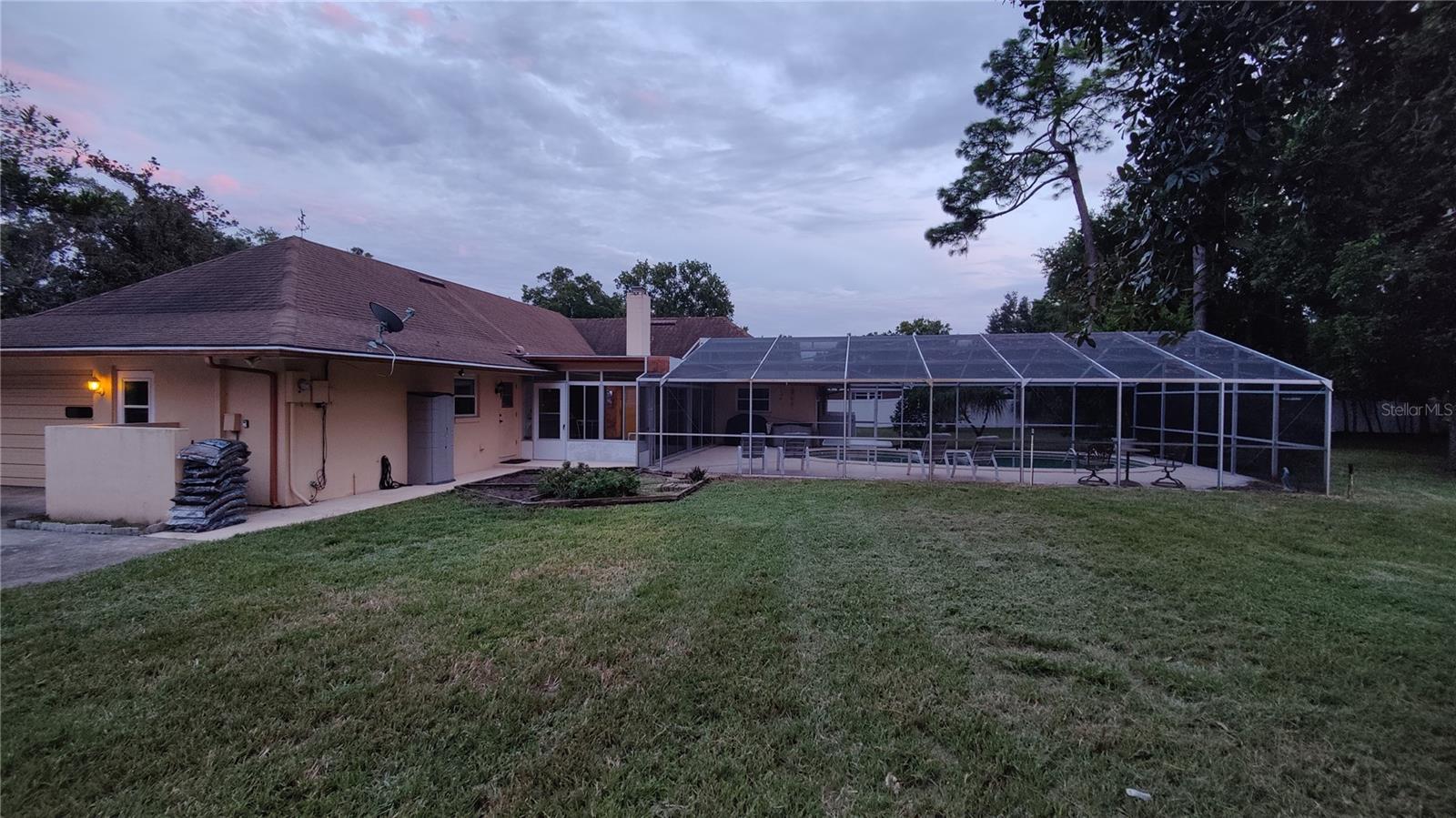 KNOLLWOOD 2ND ADD - Residential