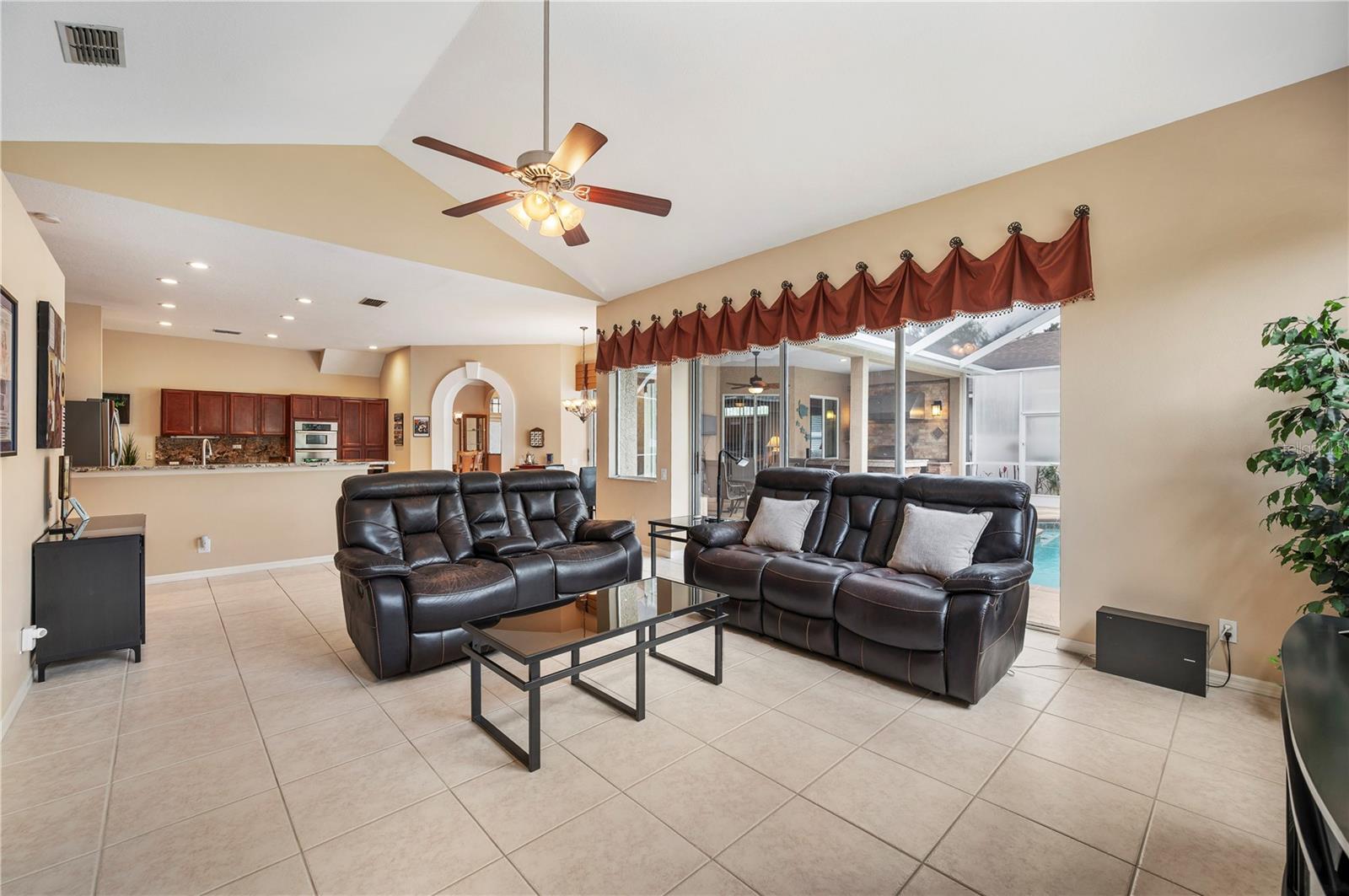 VAN DYKE ESTATES - Residential