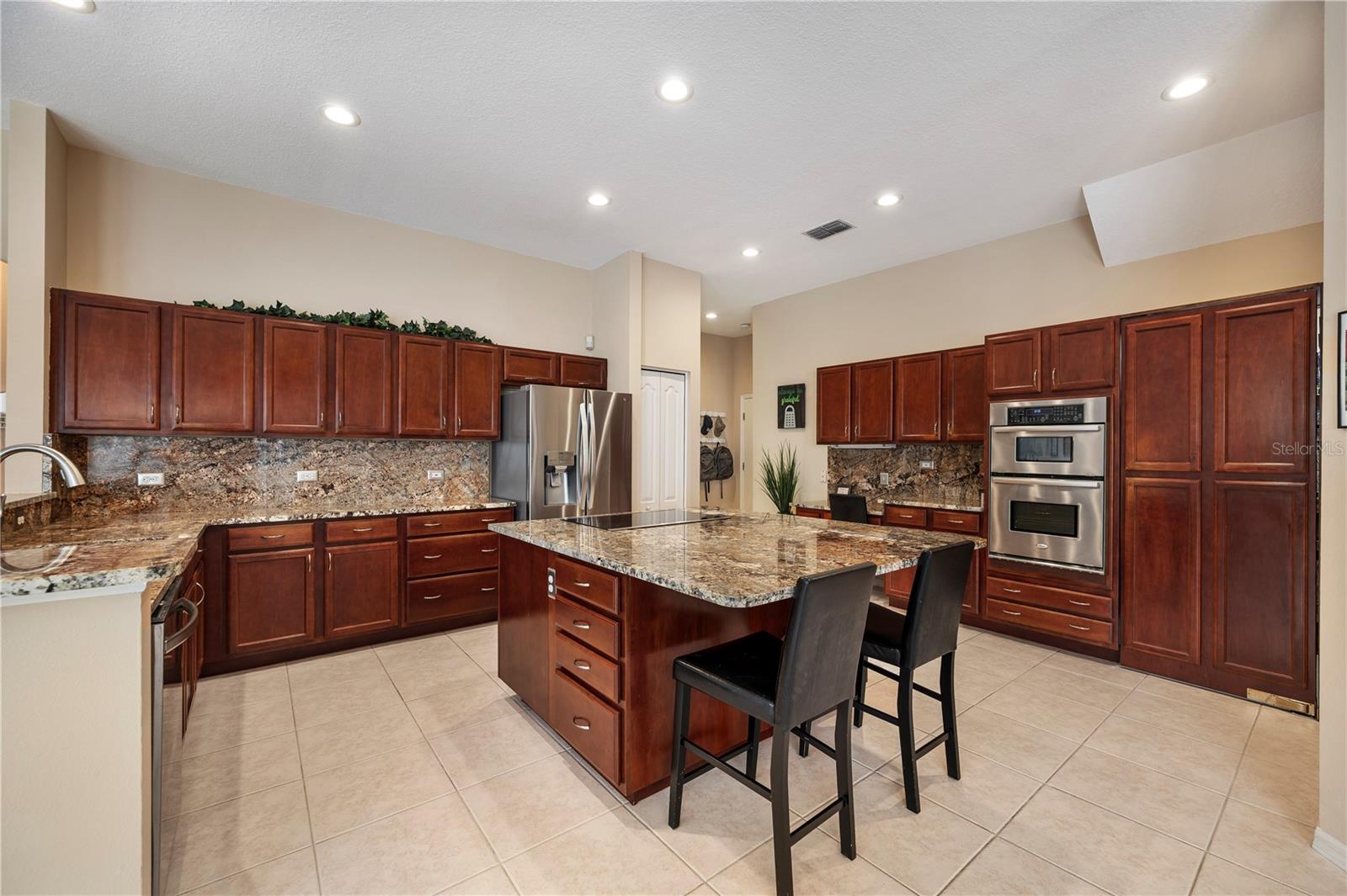 VAN DYKE ESTATES - Residential